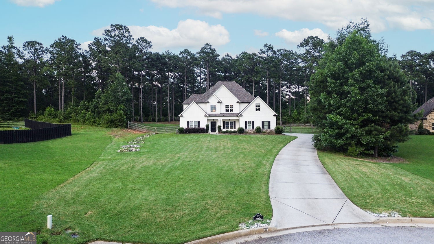 Senoia, Georgia, 30276, United States, 5 Bedrooms Bedrooms, ,4 BathroomsBathrooms,Residential,For Sale,1877866