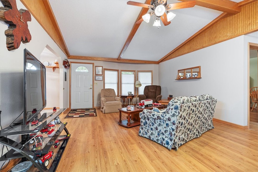 Anderson, Missouri, 64831, United States, 3 Bedrooms Bedrooms, ,2 BathroomsBathrooms,Residential,For Sale,1866248