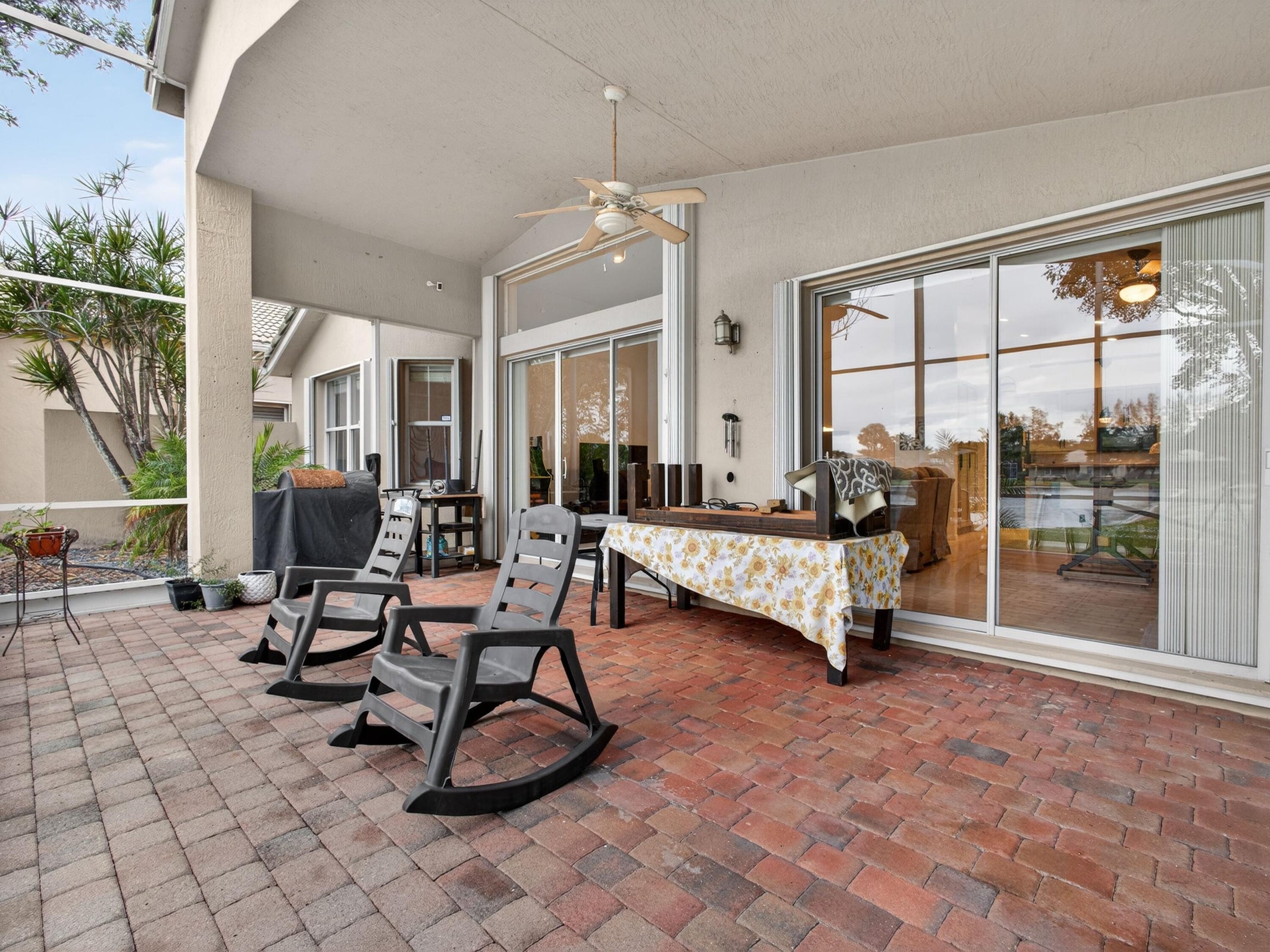 Lake Worth, Florida, 33467, United States, 2 Bedrooms Bedrooms, ,2 BathroomsBathrooms,Residential,For Sale,2005315