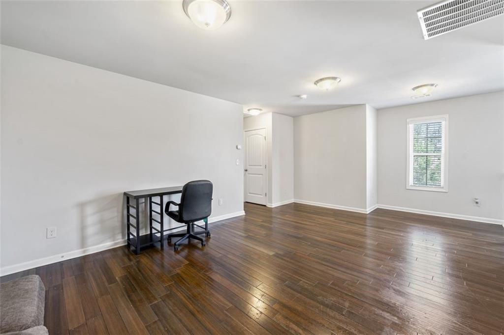 Flowery Branch, Georgia, 30542, United States, 4 Bedrooms Bedrooms, ,3 BathroomsBathrooms,Residential,For Sale,1901003