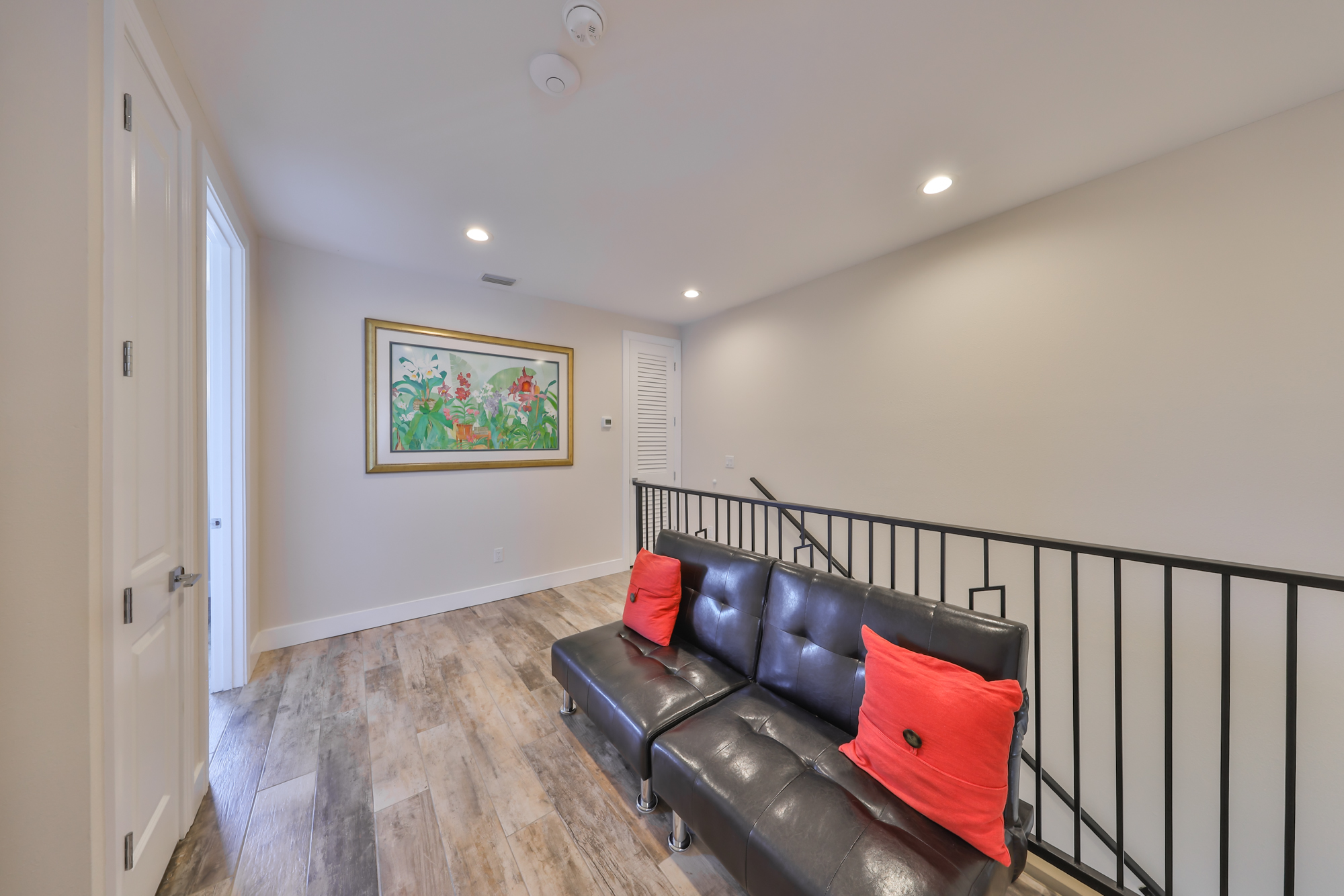 Tampa, Florida, 36611, United States, 3 Bedrooms Bedrooms, ,4 BathroomsBathrooms,Residential,For Sale,1931237