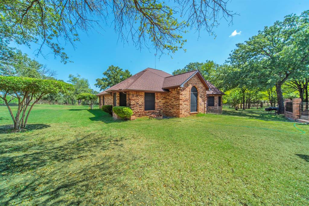 Weatherford, Texas, 76087, United States, 3 Bedrooms Bedrooms, ,2 BathroomsBathrooms,Residential,For Sale,1943652