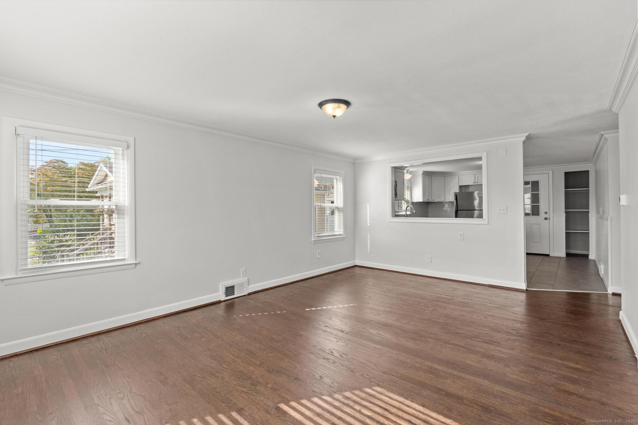 West Hartford, Connecticut, 06119, United States, 4 Bedrooms Bedrooms, ,2 BathroomsBathrooms,Residential,For Sale,1934206