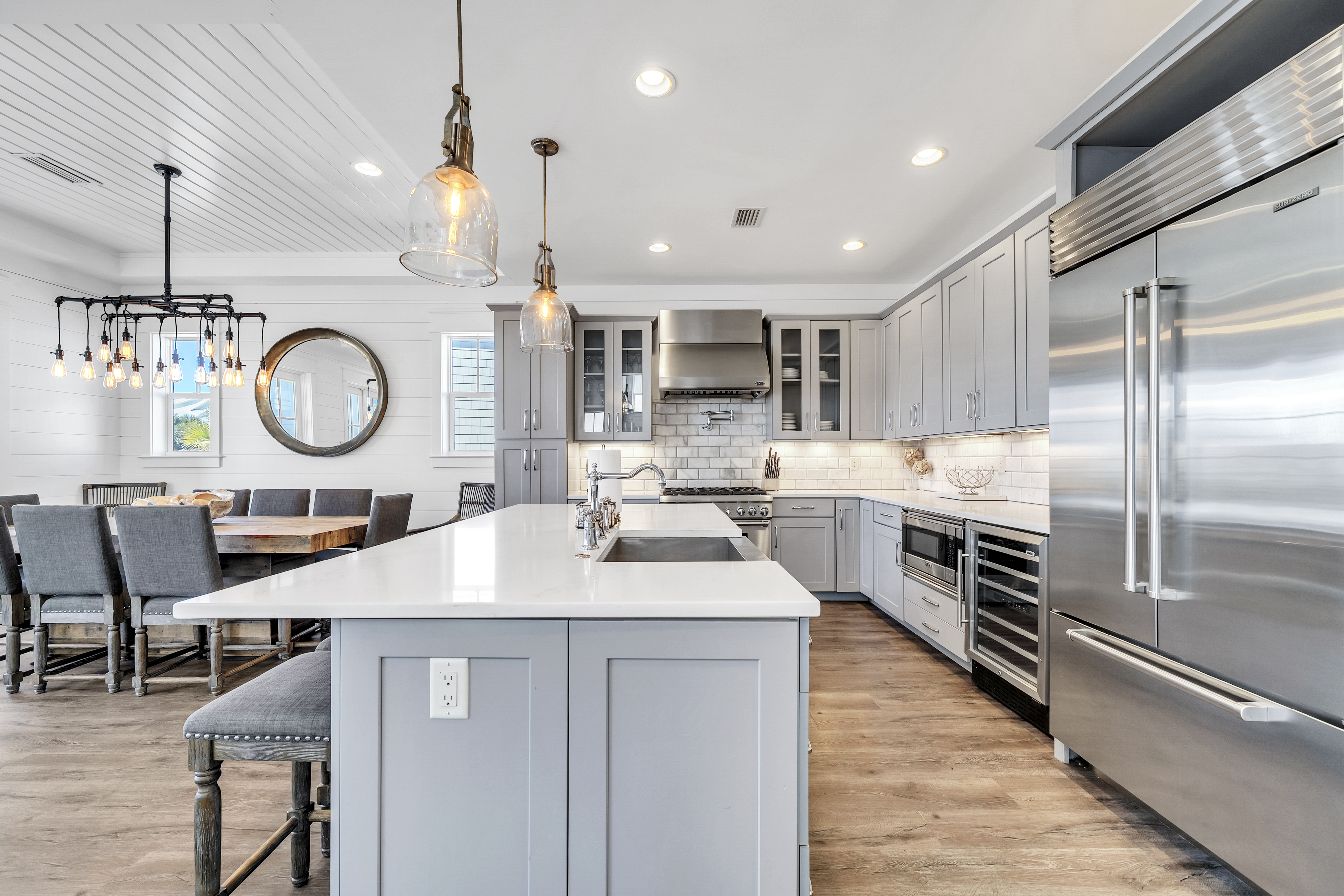  Iconic Grayton Beachfront Retreat with Elevator, Pool & Ample Parking - 物件實景