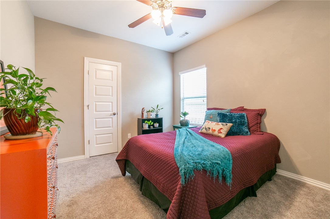 Fayetteville, Arkansas, 72701, United States, 4 Bedrooms Bedrooms, ,3 BathroomsBathrooms,Residential,For Sale,1874456