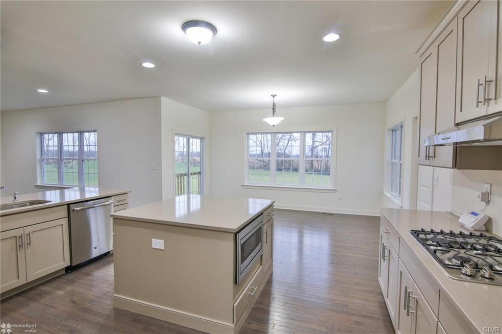 6859 Gwenmawr RD, East Allen Twp, Pennsylvania, 18017, United States, 4 Bedrooms Bedrooms, ,3 BathroomsBathrooms,Residential,For Sale,6859 Gwenmawr RD,1629068