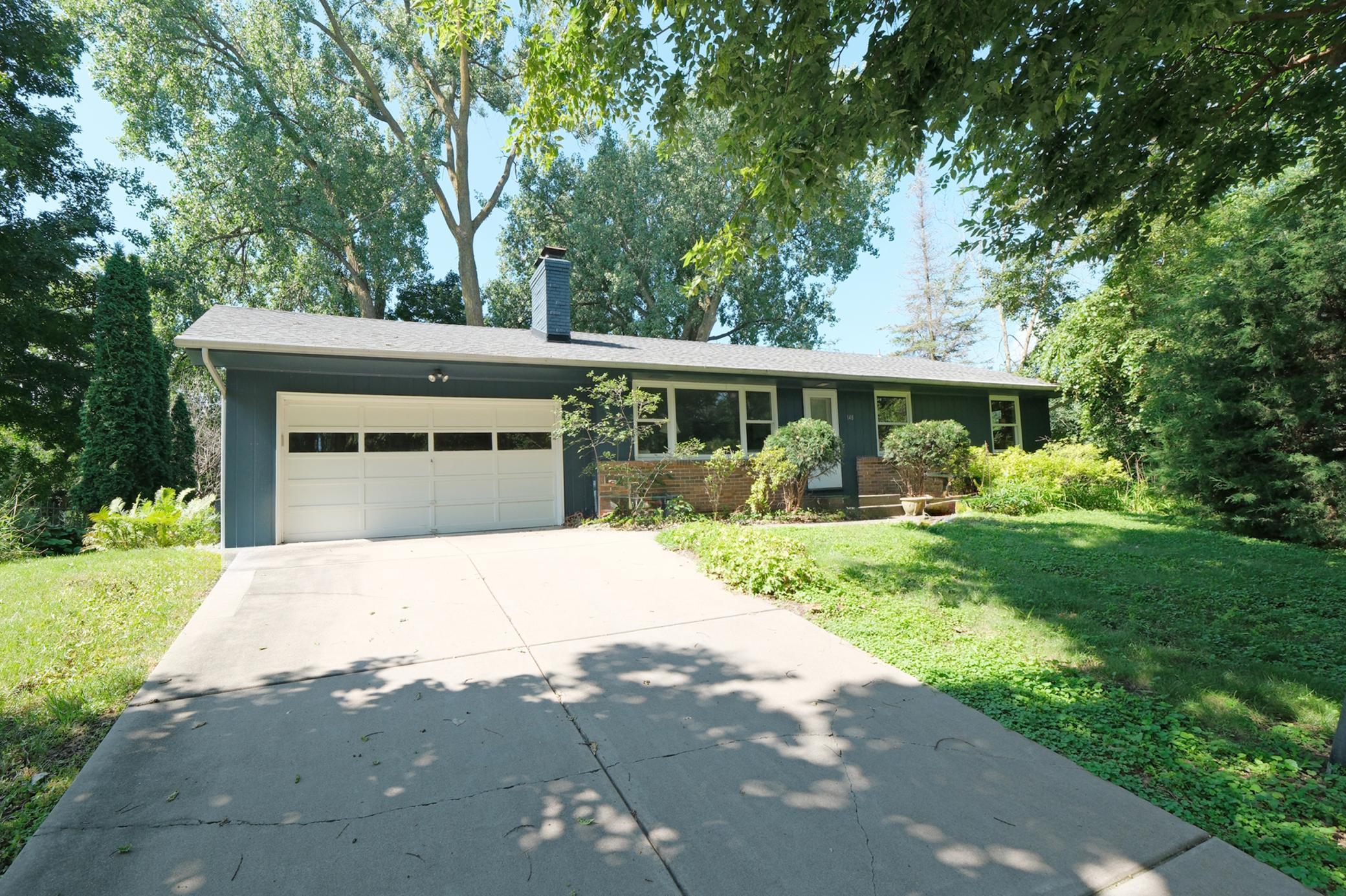 Wayzata, Minnesota, 55391, United States, 4 Bedrooms Bedrooms, ,1 BathroomBathrooms,Residential,For Sale,1949813
