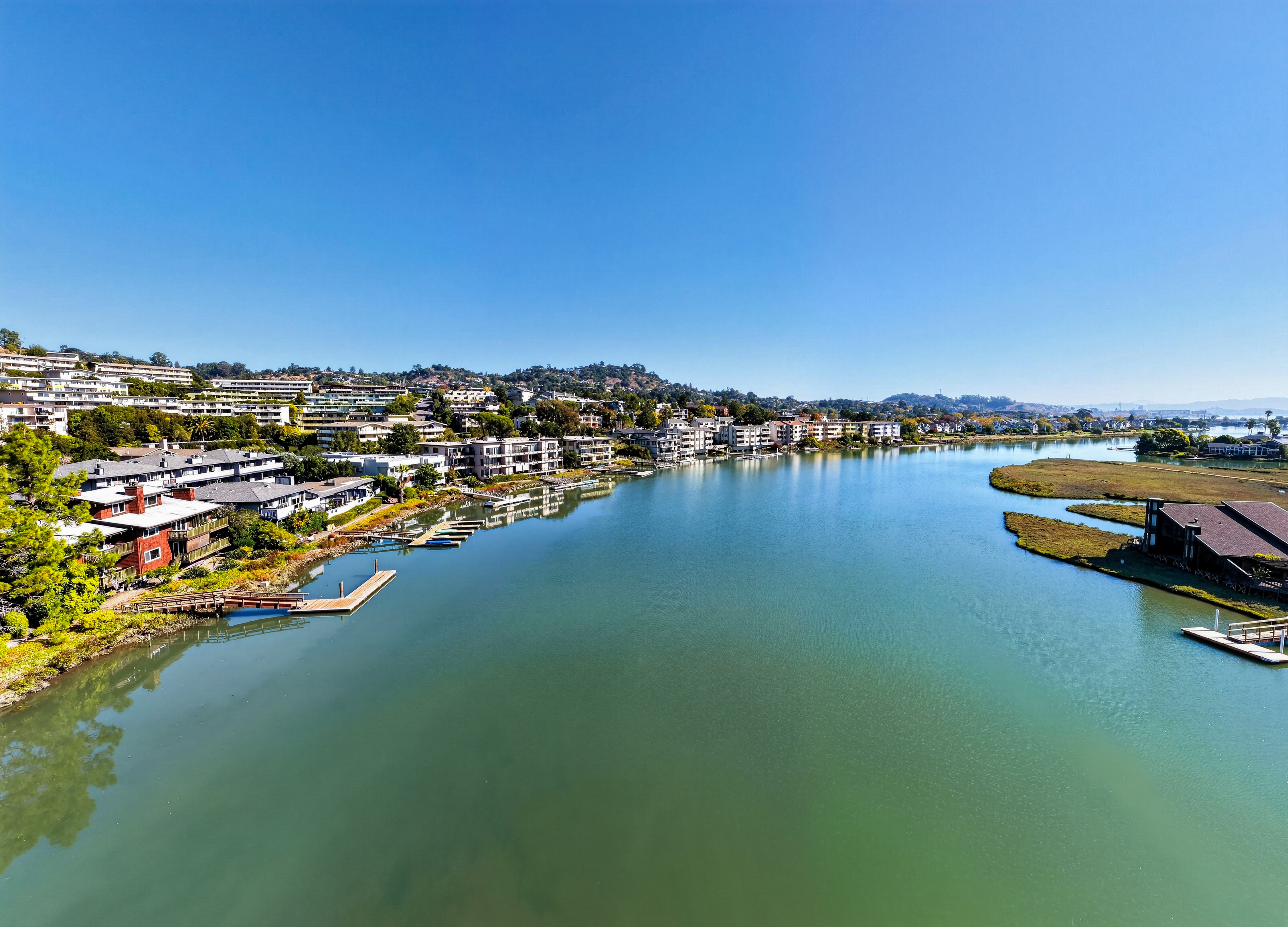  Waterfront Living in the Heart of Greenbrae - 物件實景