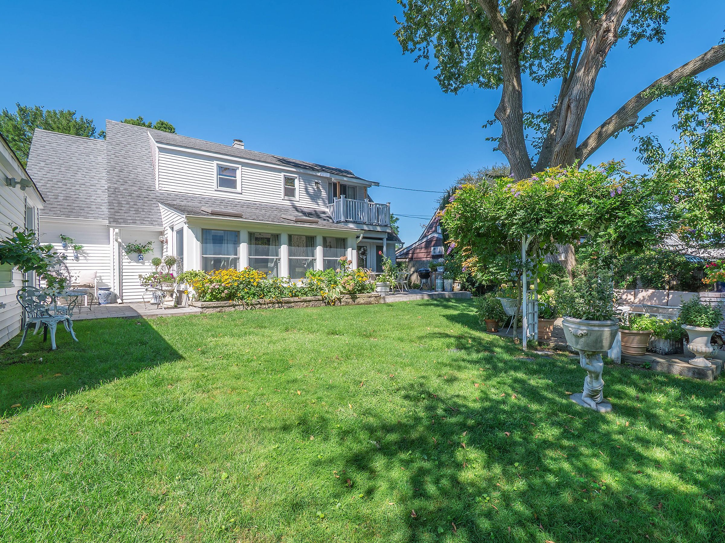  9 Robert Road, Glen Cove, NY, 11542 - 物件實景