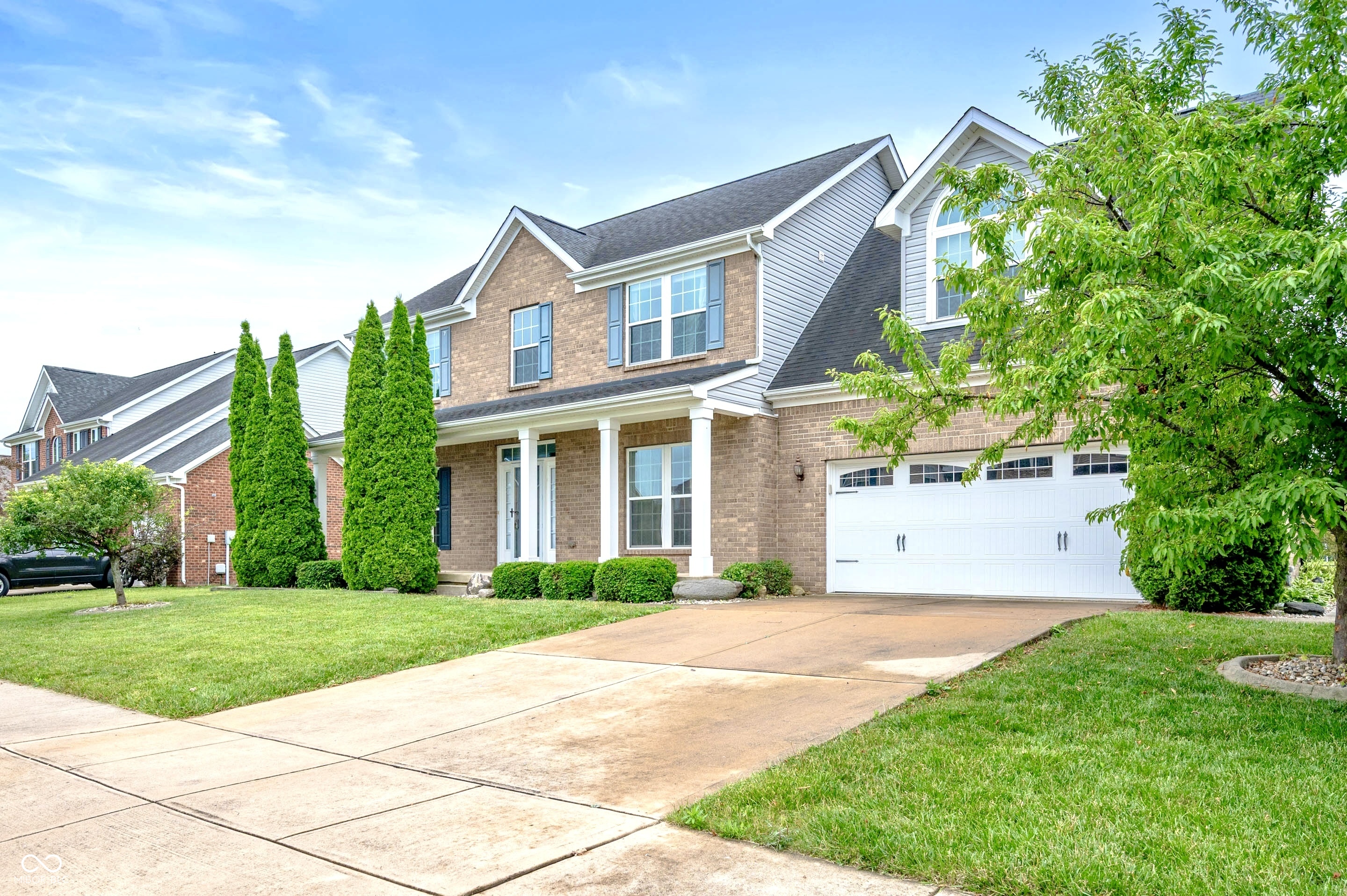 Greenwood, Indiana, 46143, United States, 5 Bedrooms Bedrooms, ,4 BathroomsBathrooms,Residential,For Sale,1879324