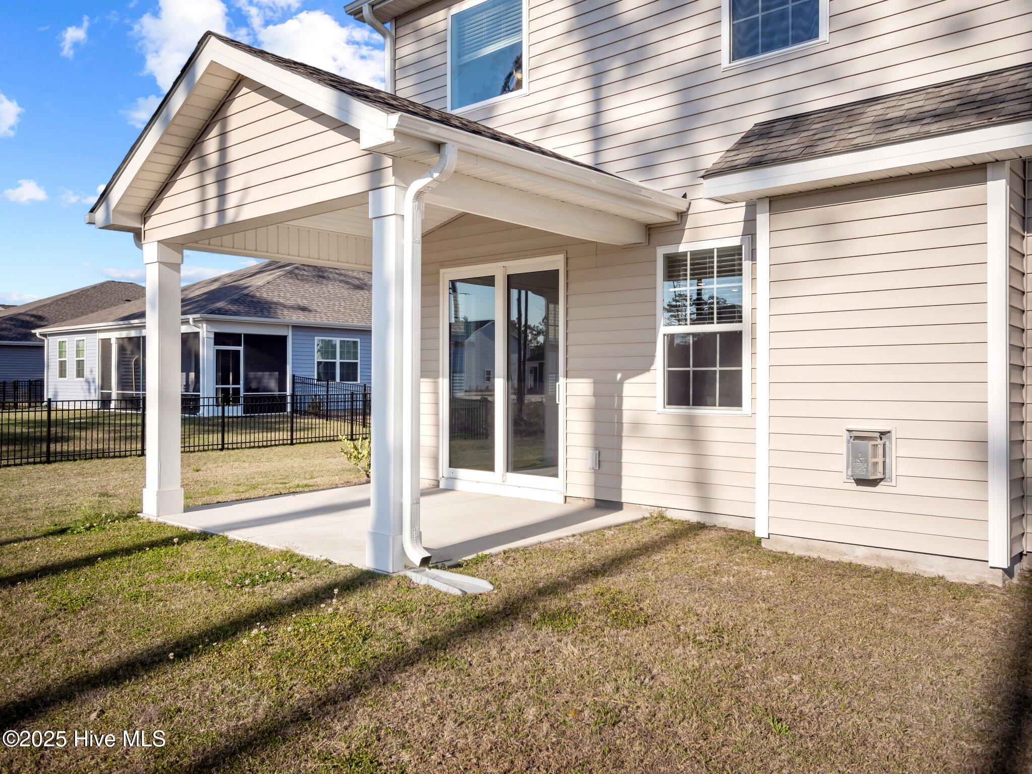 Newport, North Carolina, 28570, United States, 4 Bedrooms Bedrooms, ,3 BathroomsBathrooms,Residential,For Sale,1991180