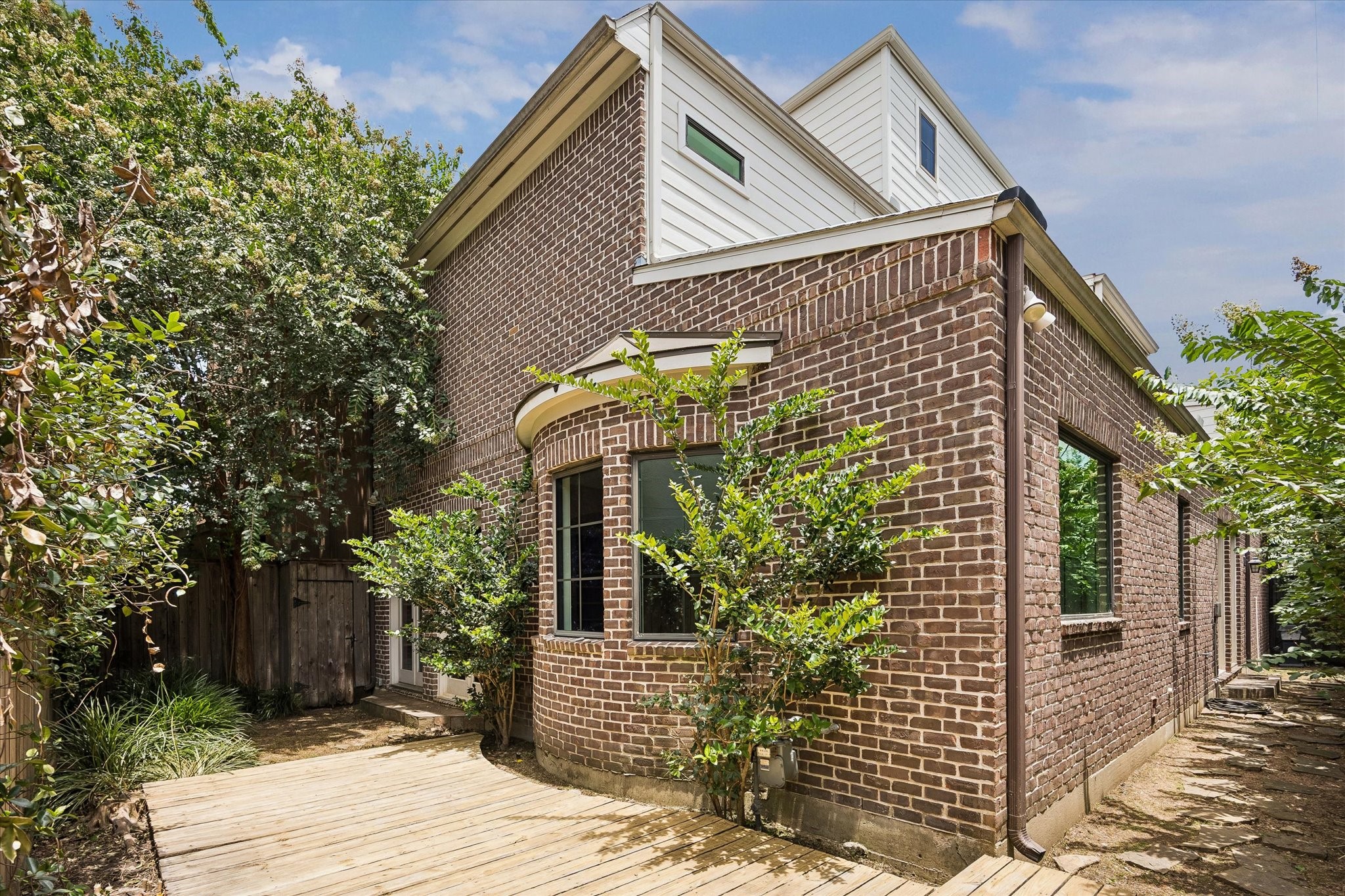  28 Hackberry Lane C - 物件實景