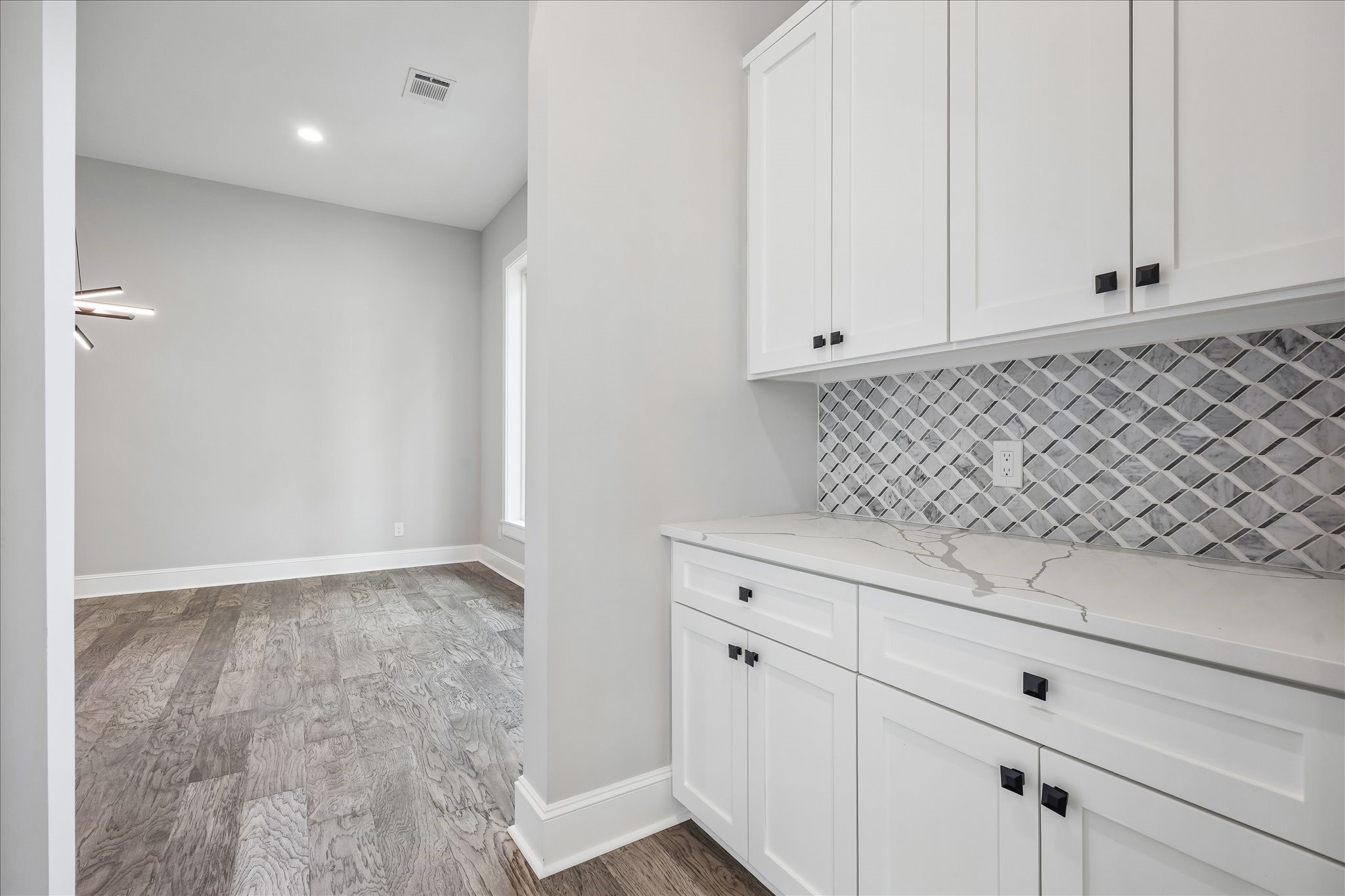  2065 Southgate Boulevard - 物件實景