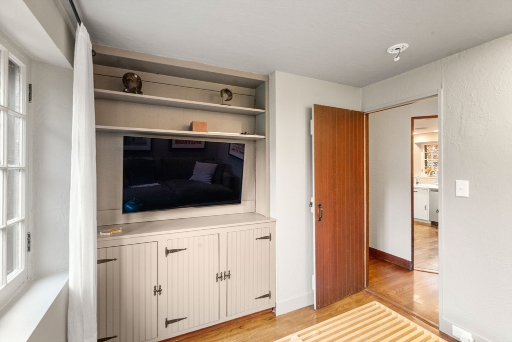 Boston, Massachusetts, 02130, United States, 4 Bedrooms Bedrooms, ,3 BathroomsBathrooms,Residential,For Sale,1987841