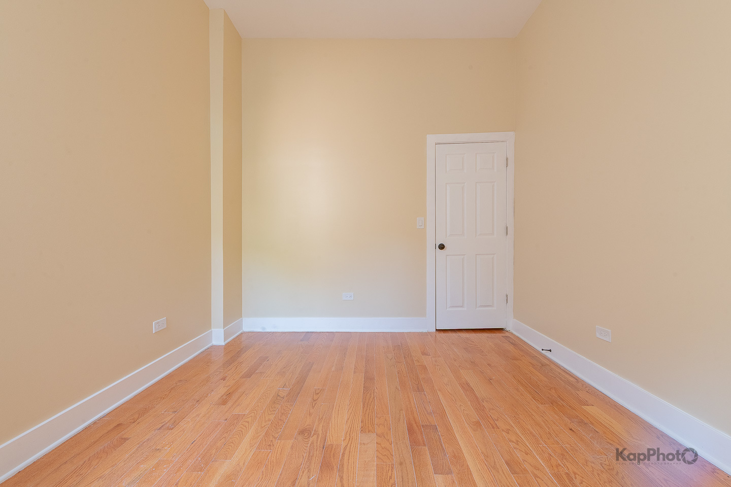 Chicago, Illinois, 60624, United States, 9 Bedrooms Bedrooms, ,Residential,For Sale,1979819