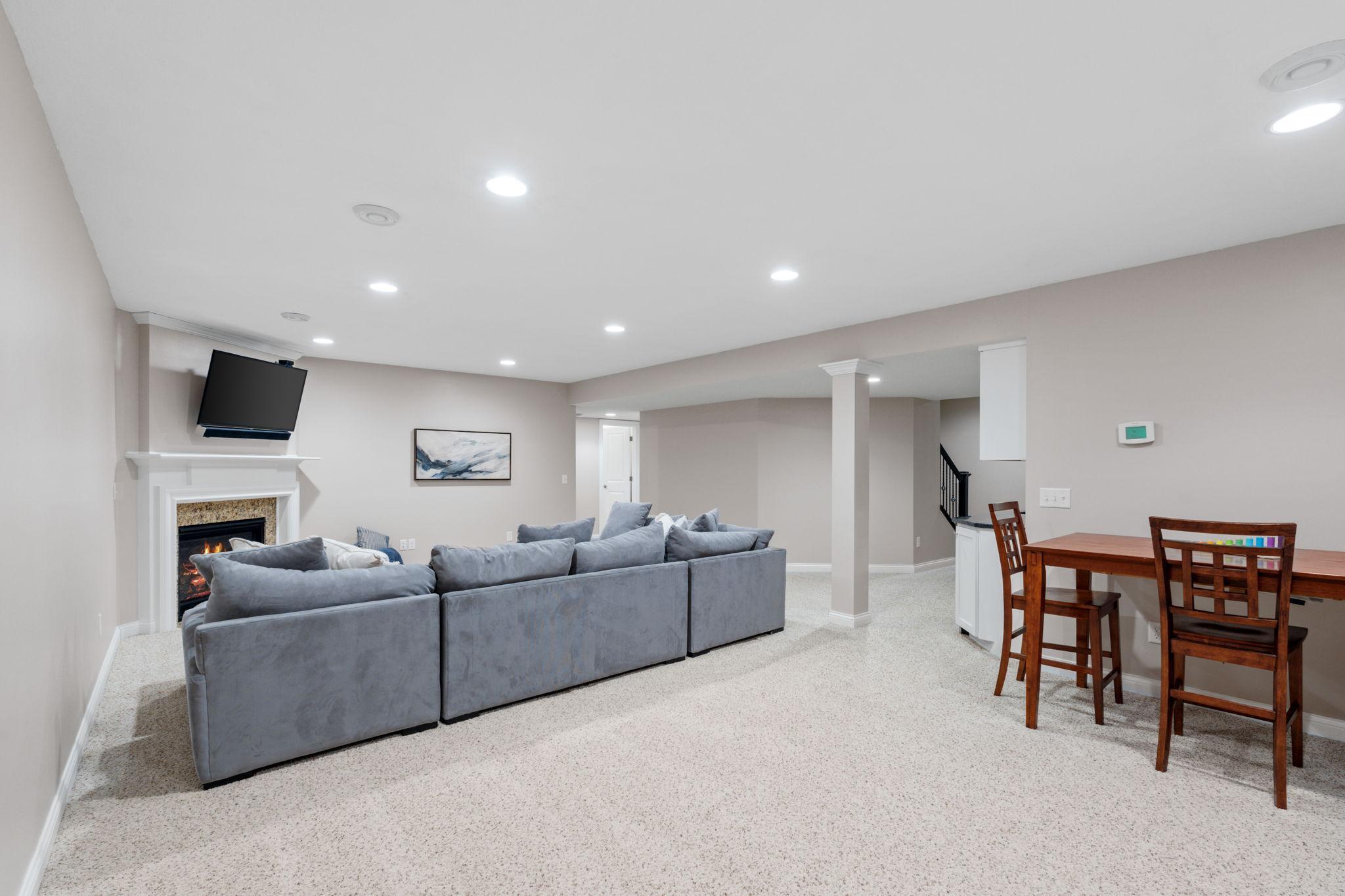 Minnetonka, Minnesota, 55343, United States, 5 Bedrooms Bedrooms, ,3 BathroomsBathrooms,Residential,For Sale,1987547