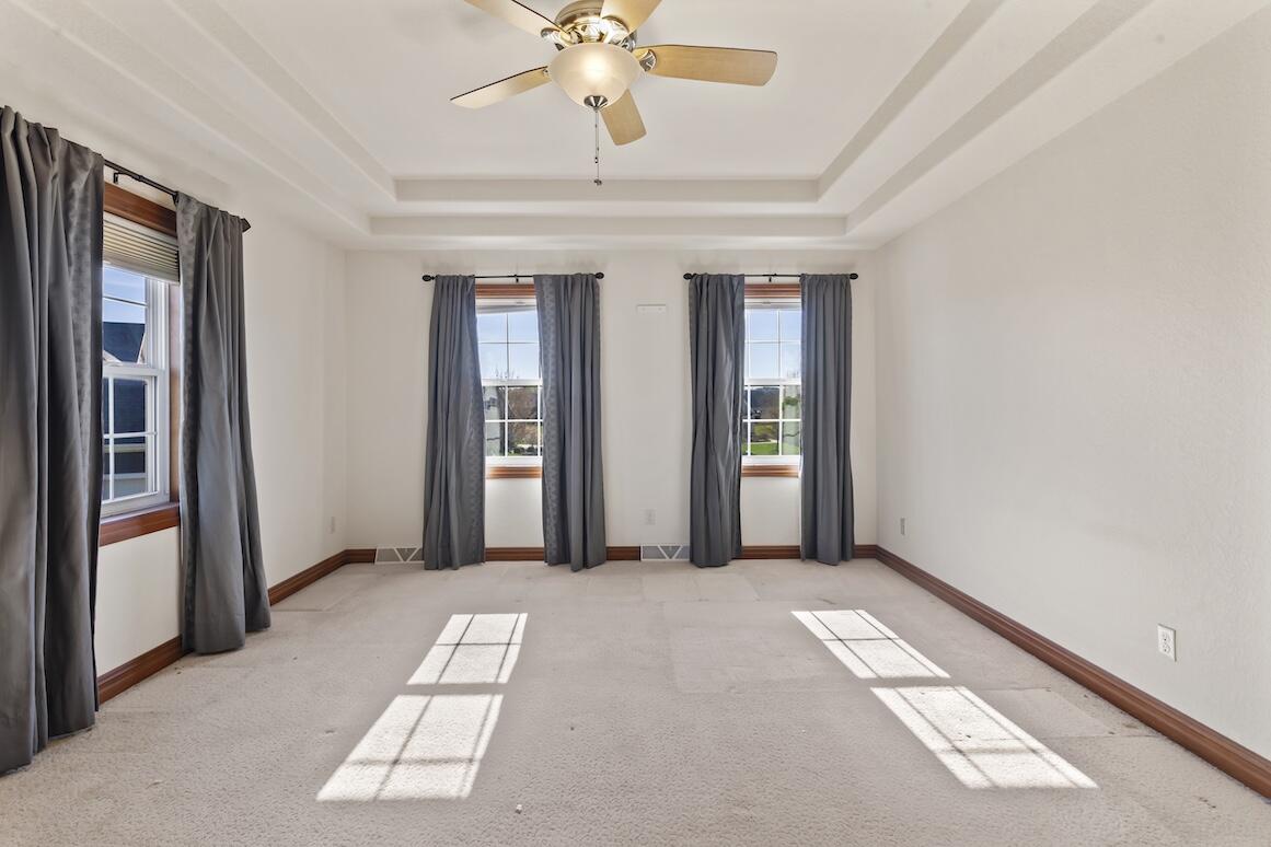 Menomonee Falls, Wisconsin, 53051, United States, 5 Bedrooms Bedrooms, ,4 BathroomsBathrooms,Residential,For Sale,1804805