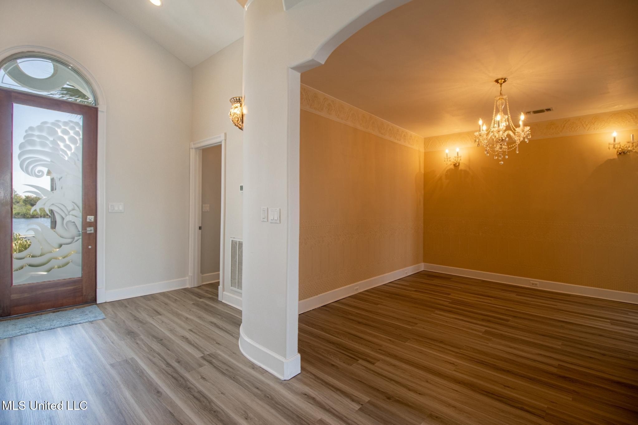 Gulfport, Mississippi, 39507, United States, 4 Bedrooms Bedrooms, ,3 BathroomsBathrooms,Residential,For Sale,1981808