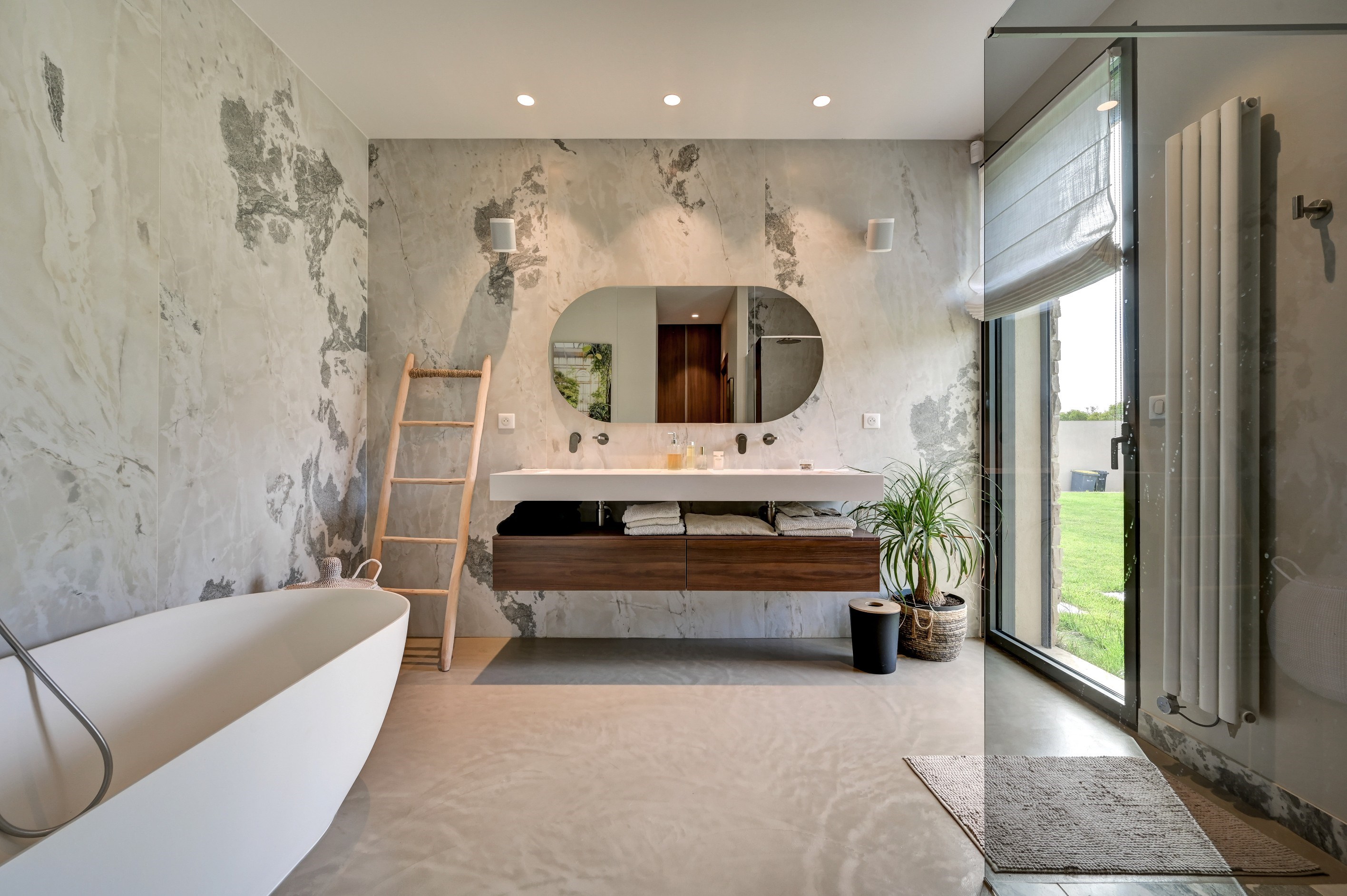  Elegant single-storey villa – 225 sqm of living space – 1,500 sqm landscaped gr… - 物件實景