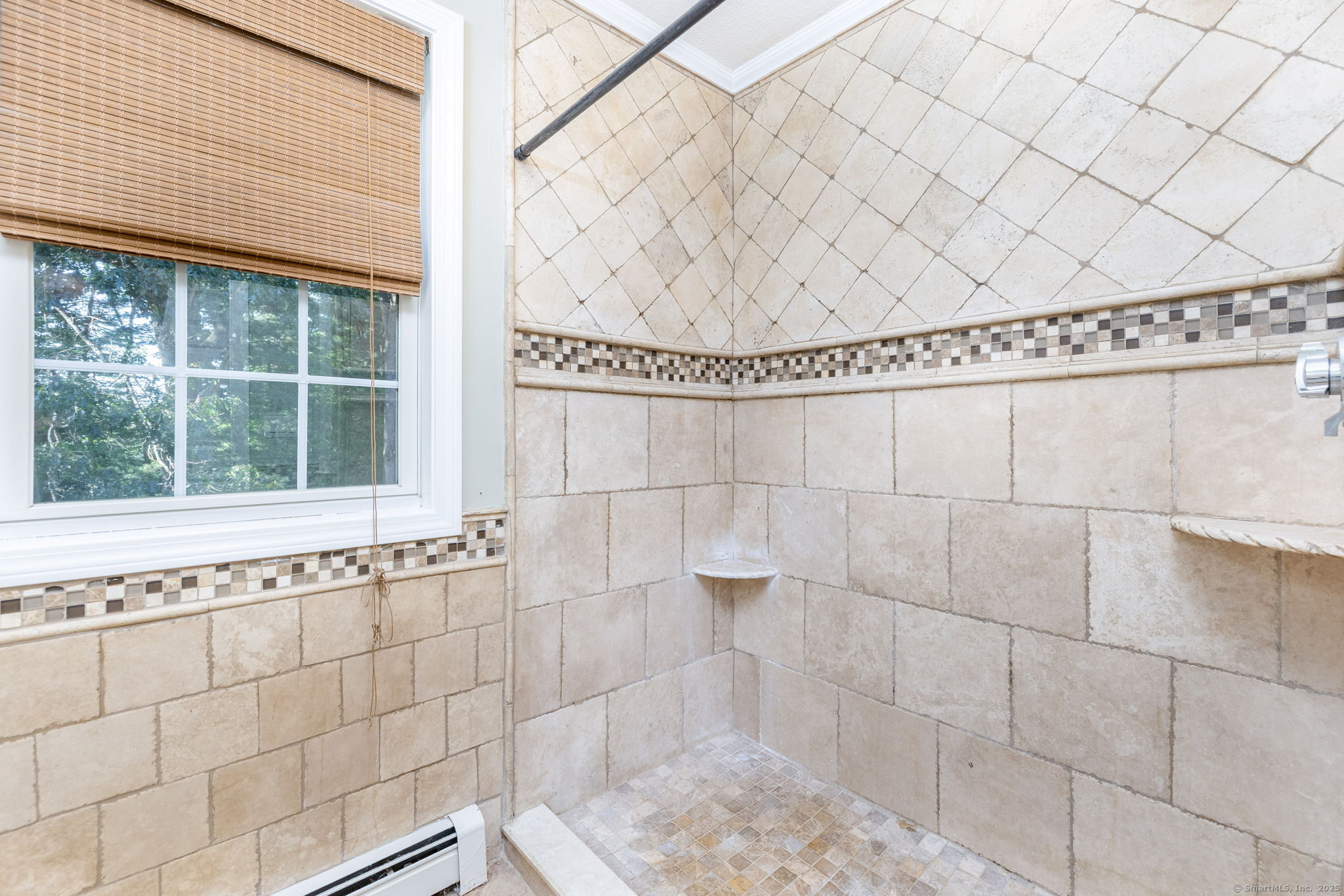 Manchester, Connecticut, 06040, United States, 3 Bedrooms Bedrooms, ,3 BathroomsBathrooms,Residential,For Sale,1917264