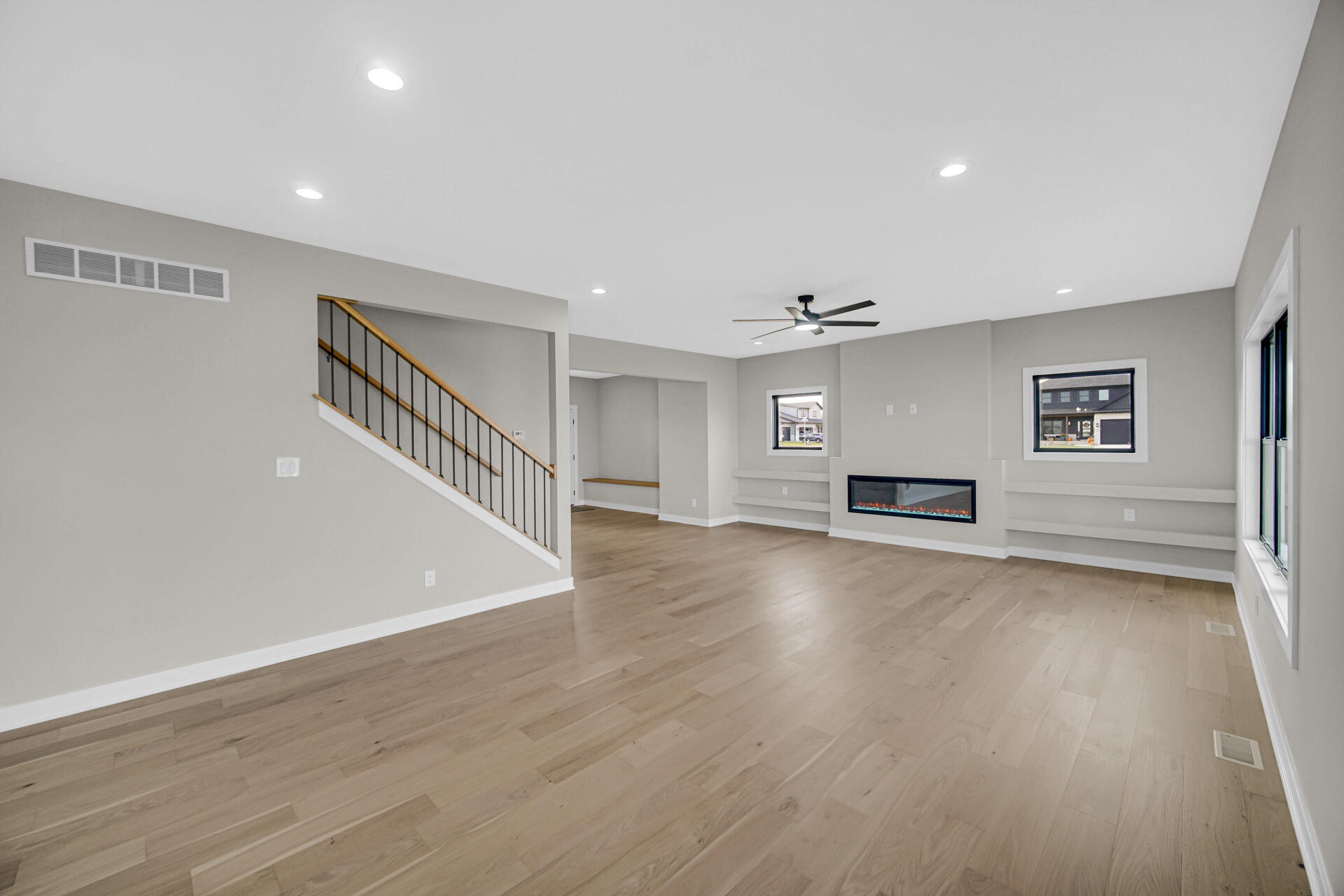 Cedar Lake, Indiana, 46303, United States, 5 Bedrooms Bedrooms, ,4 BathroomsBathrooms,Residential,For Sale,2006156