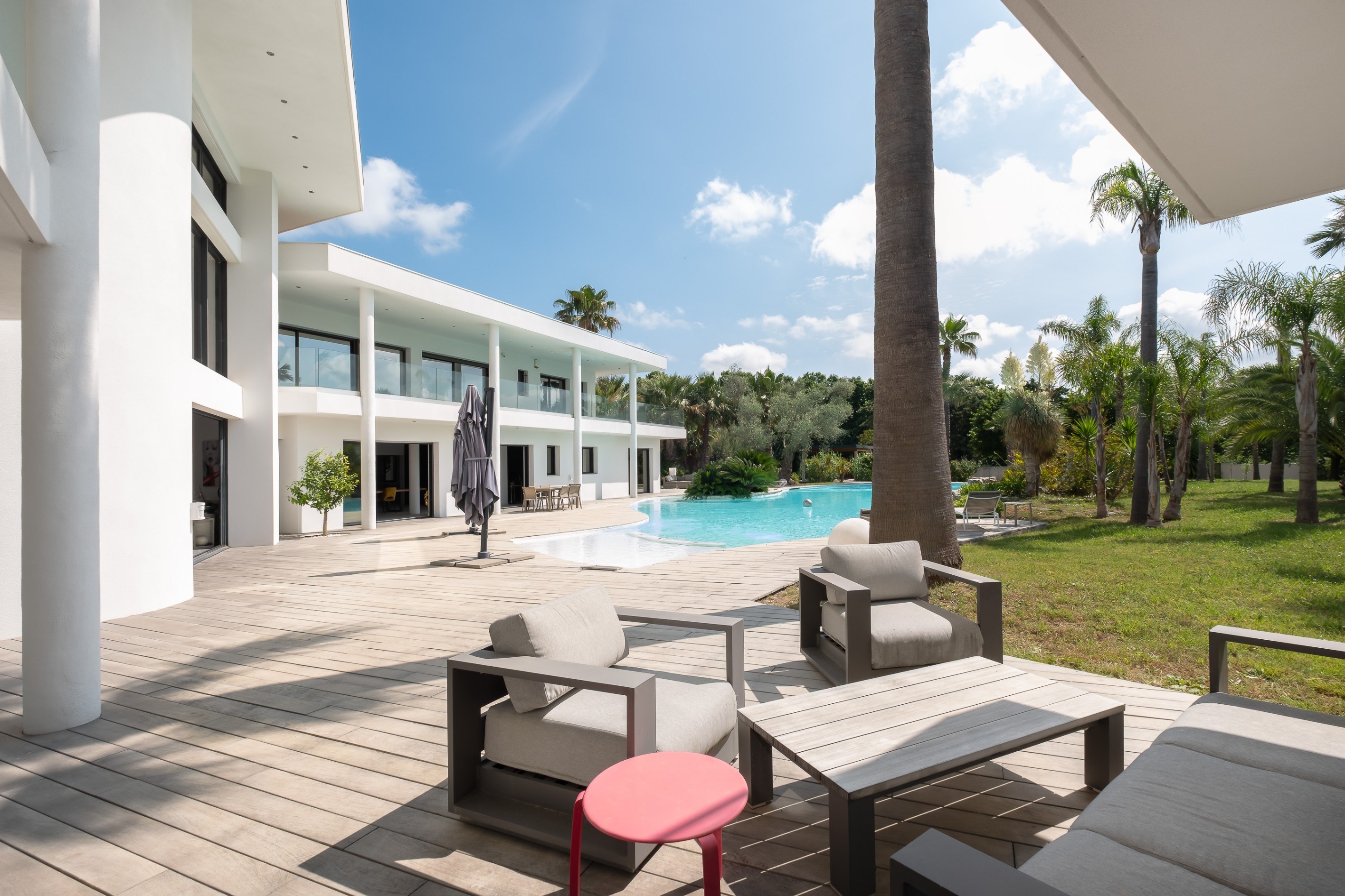  An amazing contemporary property - 物件實景