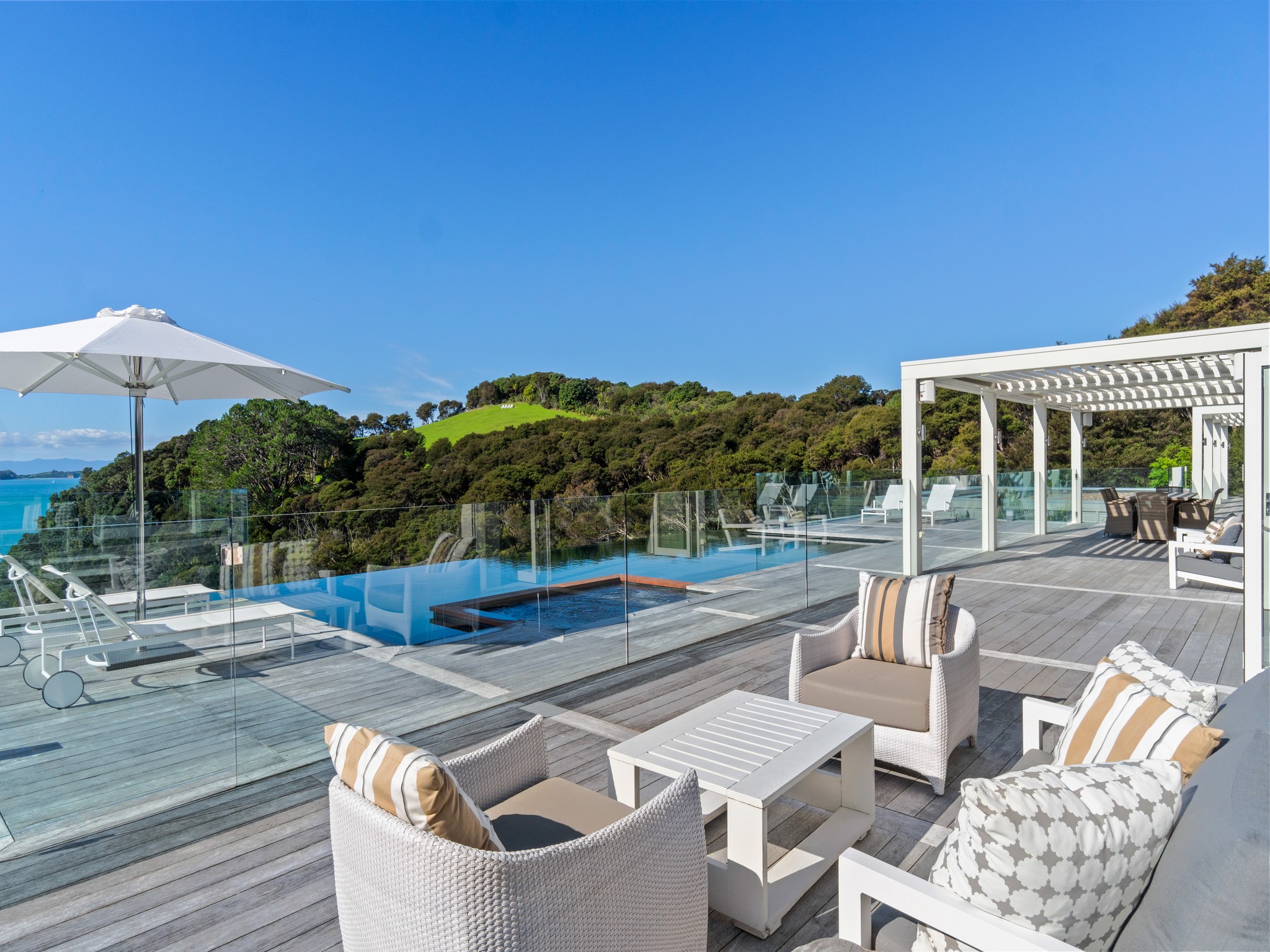  729 Orapiu Road, Waiheke Island - 物件實景