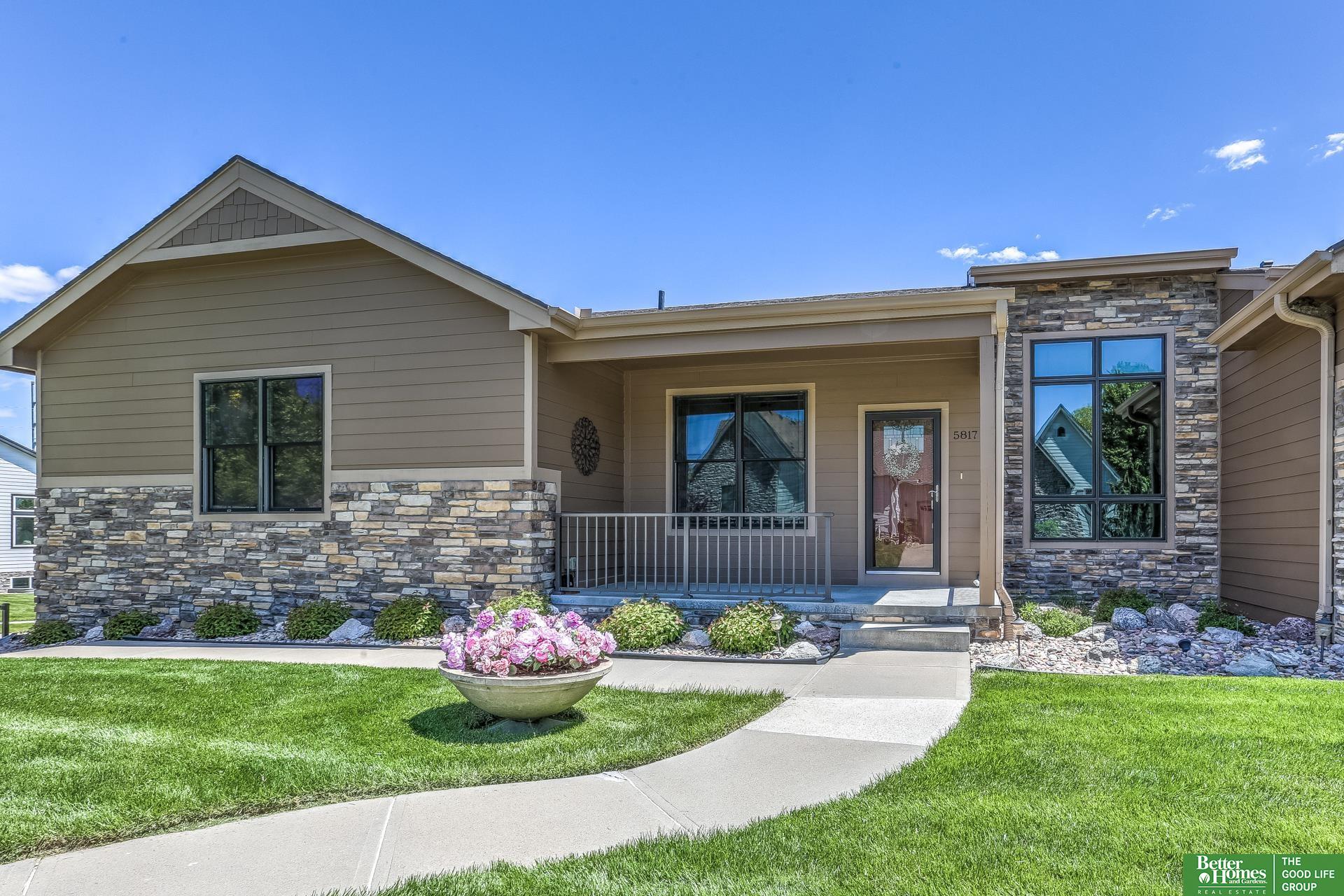 159th St, Omaha, NE 68116