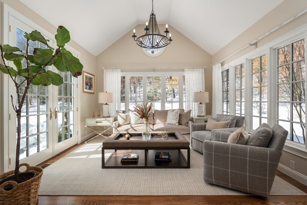 Sudbury, Massachusetts, 01776, United States, 5 Bedrooms Bedrooms, ,7 BathroomsBathrooms,Residential,For Sale,1827168