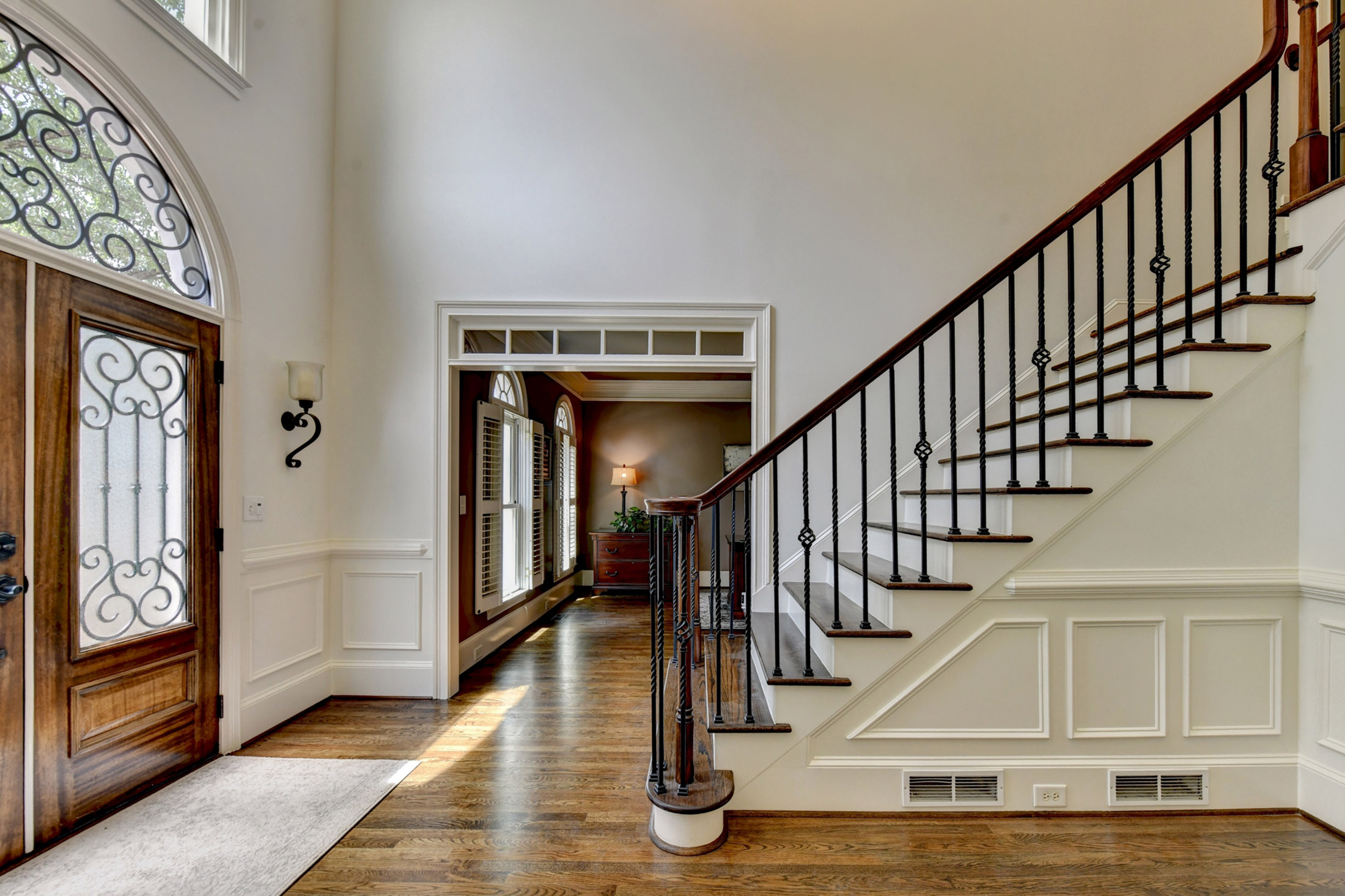  Stunning, Fully Renovated Glen Abbey Home Nestled in the Heart of Alpharetta - 物件實景