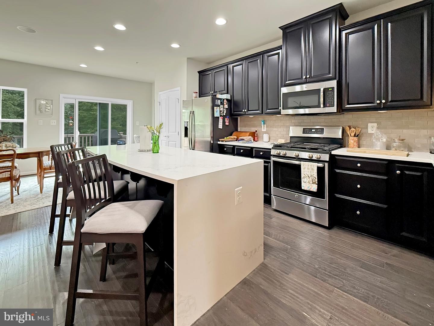 Glen Burnie, Maryland, 21060, United States, 3 Bedrooms Bedrooms, ,3 BathroomsBathrooms,Residential,For Sale,1918197
