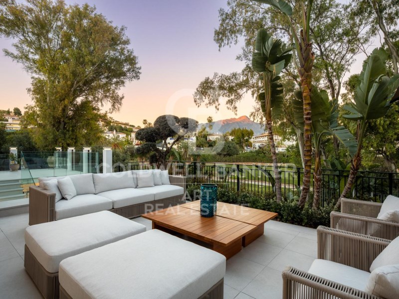 Benahavís, Andalusia, ES, 5 Bedrooms Bedrooms, ,5 BathroomsBathrooms,Residential,For Sale,1768656