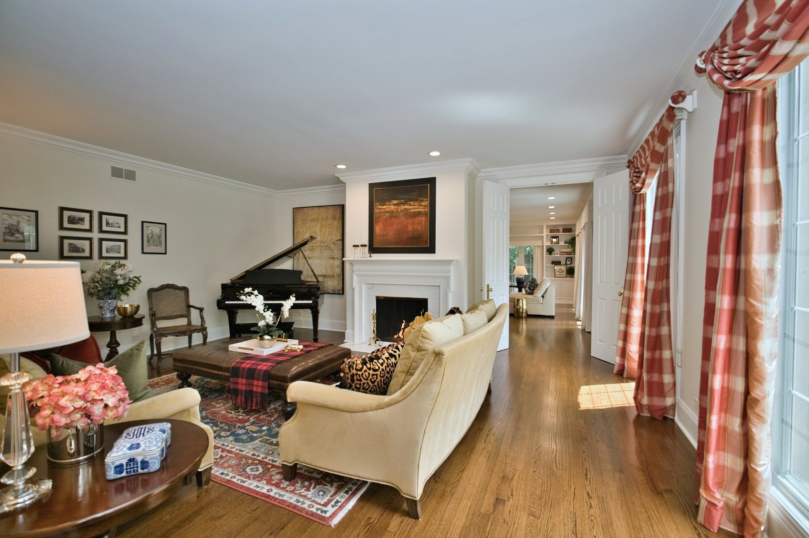 Lake Forest, Illinois, 60045, United States, 4 Bedrooms Bedrooms, ,5 BathroomsBathrooms,Residential,For Sale,2038354
