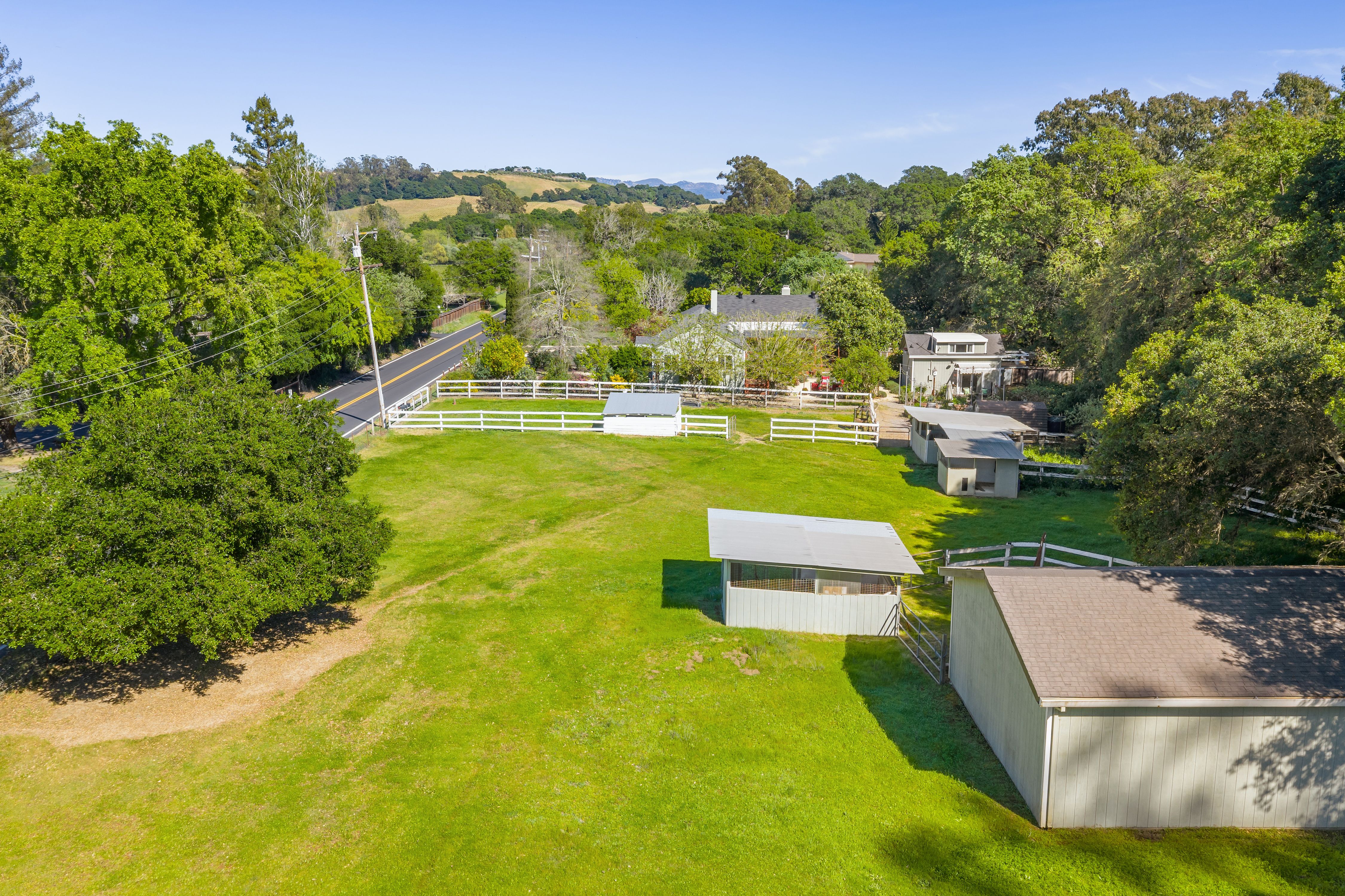  Charming Country Property - 物件實景