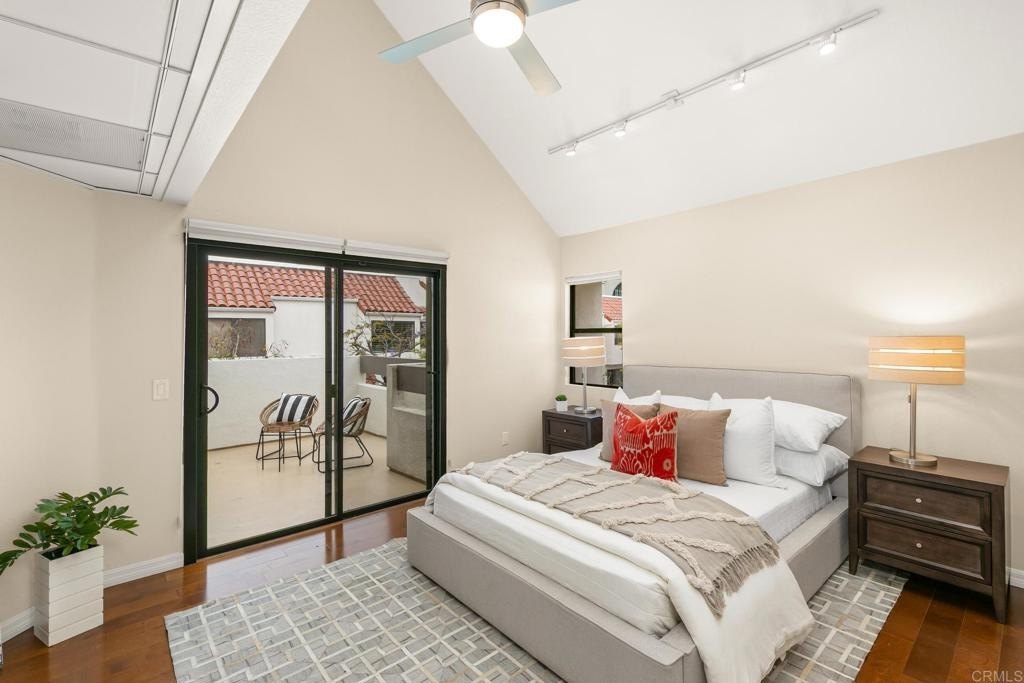 San Diego, California, 92101, United States, 2 Bedrooms Bedrooms, ,2 BathroomsBathrooms,Residential,For Sale,1760340