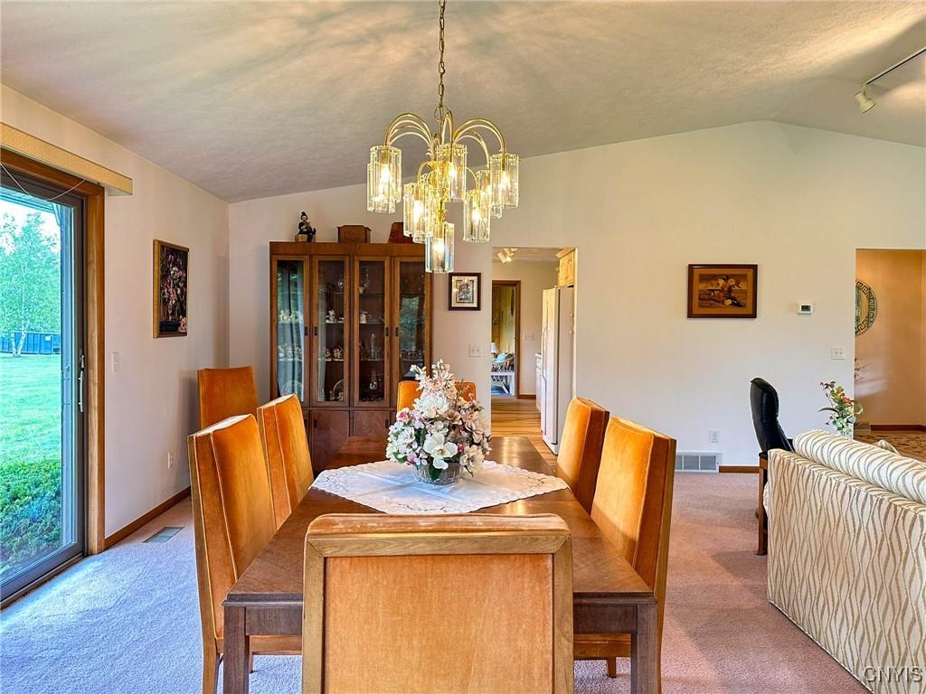 Oneida, New York, 13421, United States, 3 Bedrooms Bedrooms, ,2 BathroomsBathrooms,Residential,For Sale,1940517