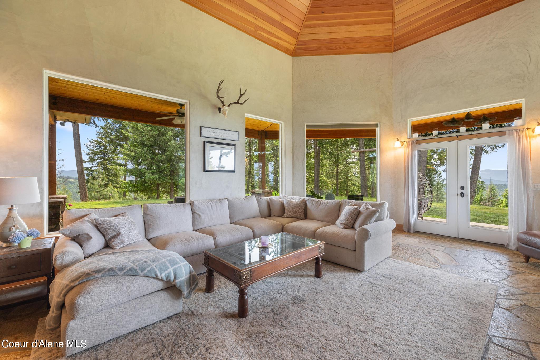 Coeur D'alene, Idaho, 83814, United States, 4 Bedrooms Bedrooms, ,3 BathroomsBathrooms,Residential,For Sale,1795061