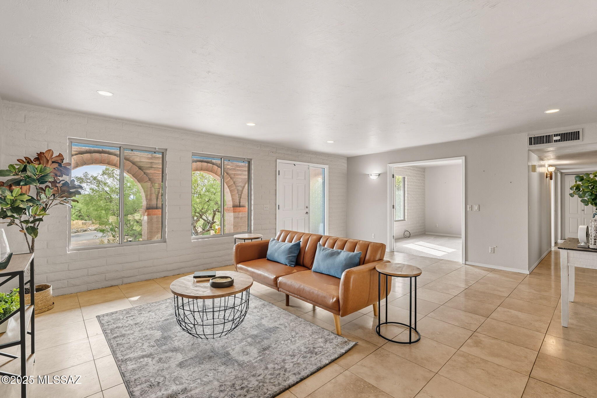 Tucson, Arizona, 85718, United States, 3 Bedrooms Bedrooms, ,2 BathroomsBathrooms,Residential,For Sale,1950776