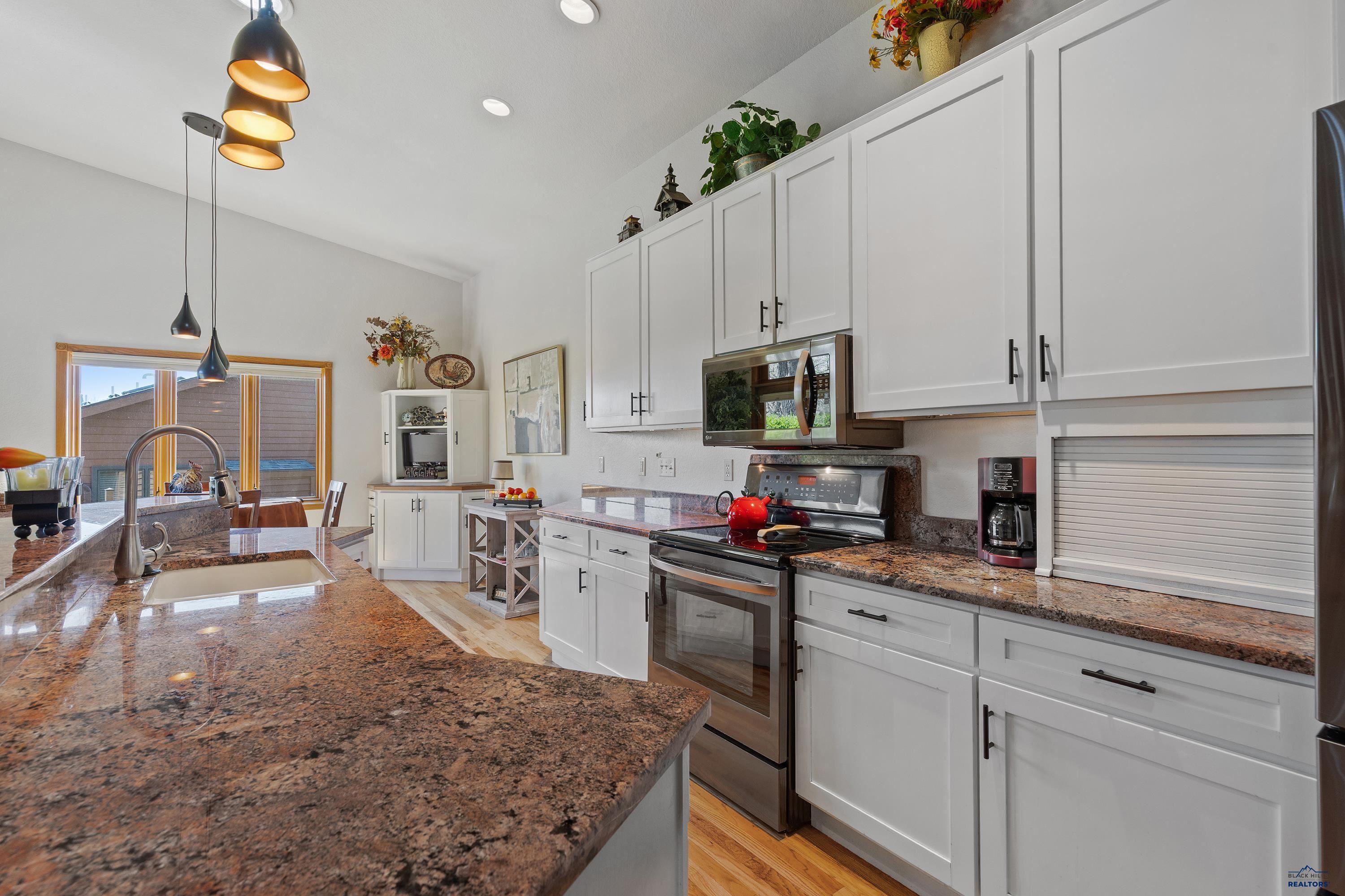 Rapid City, South Dakota, 57702, United States, 3 Bedrooms Bedrooms, ,3 BathroomsBathrooms,Residential,For Sale,1963226