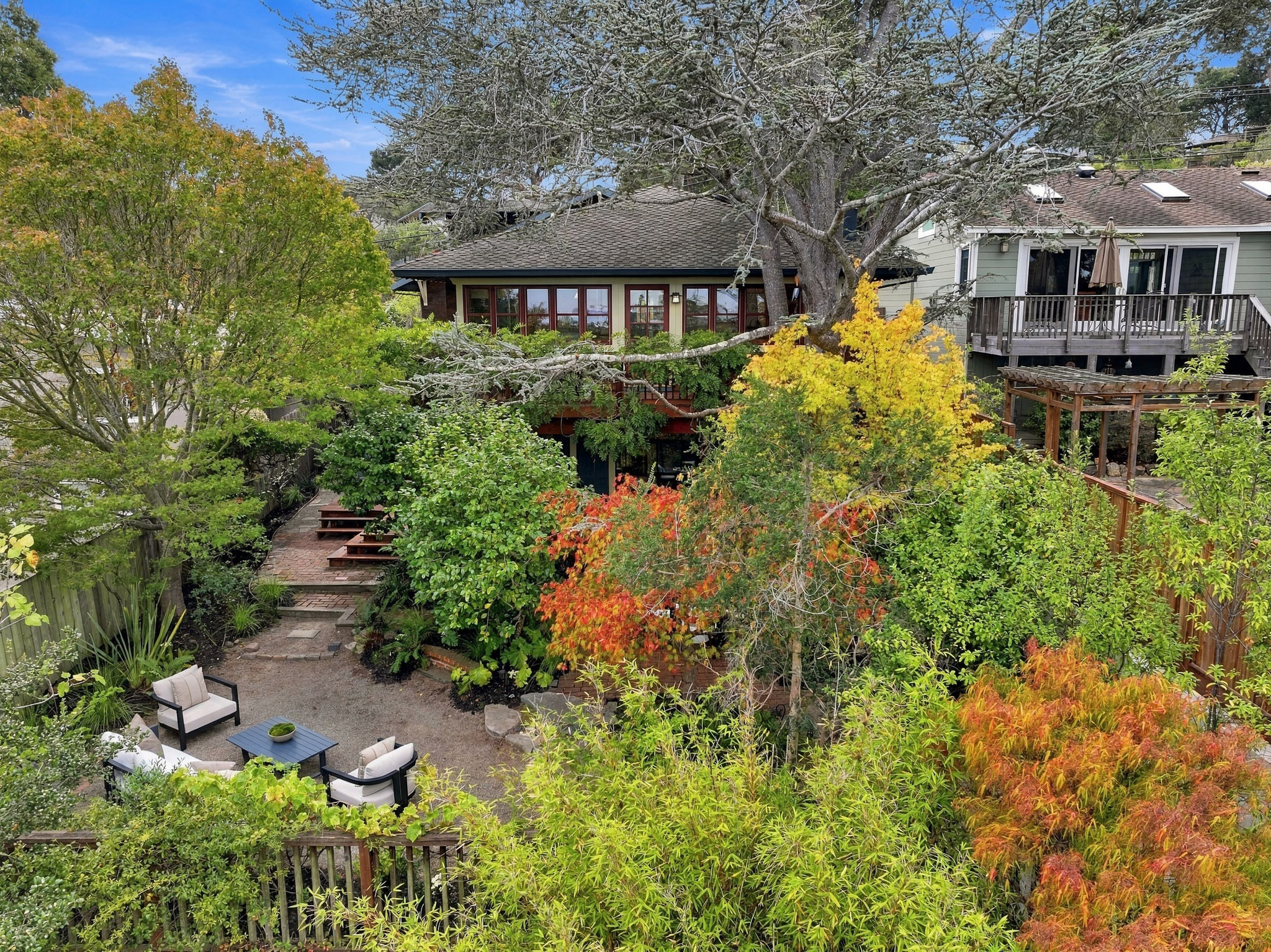  Timeless Craftsman in Belmont - 物件實景
