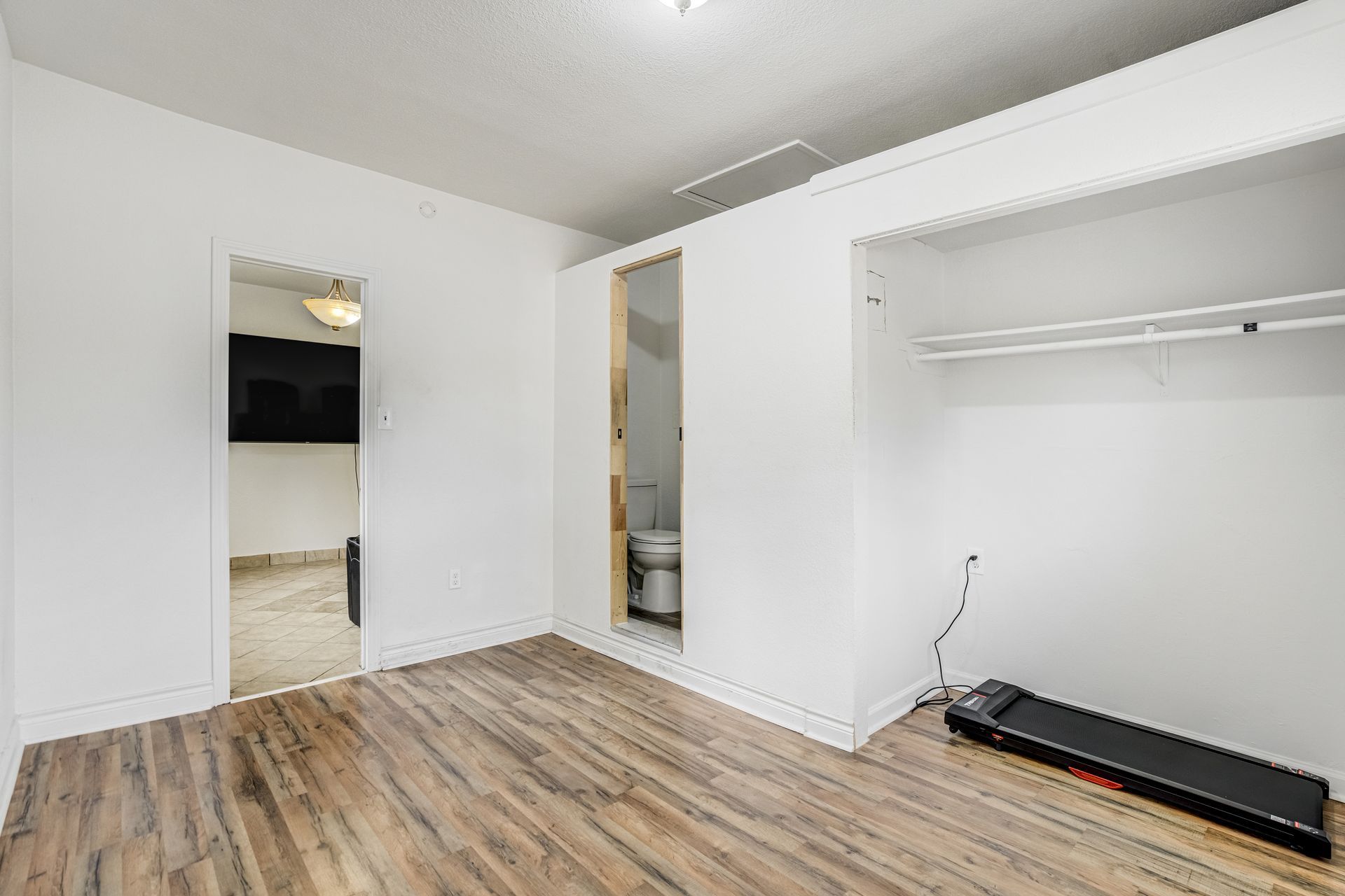  Updated Four Bedroom Home with Assumable Loan - 物件實景