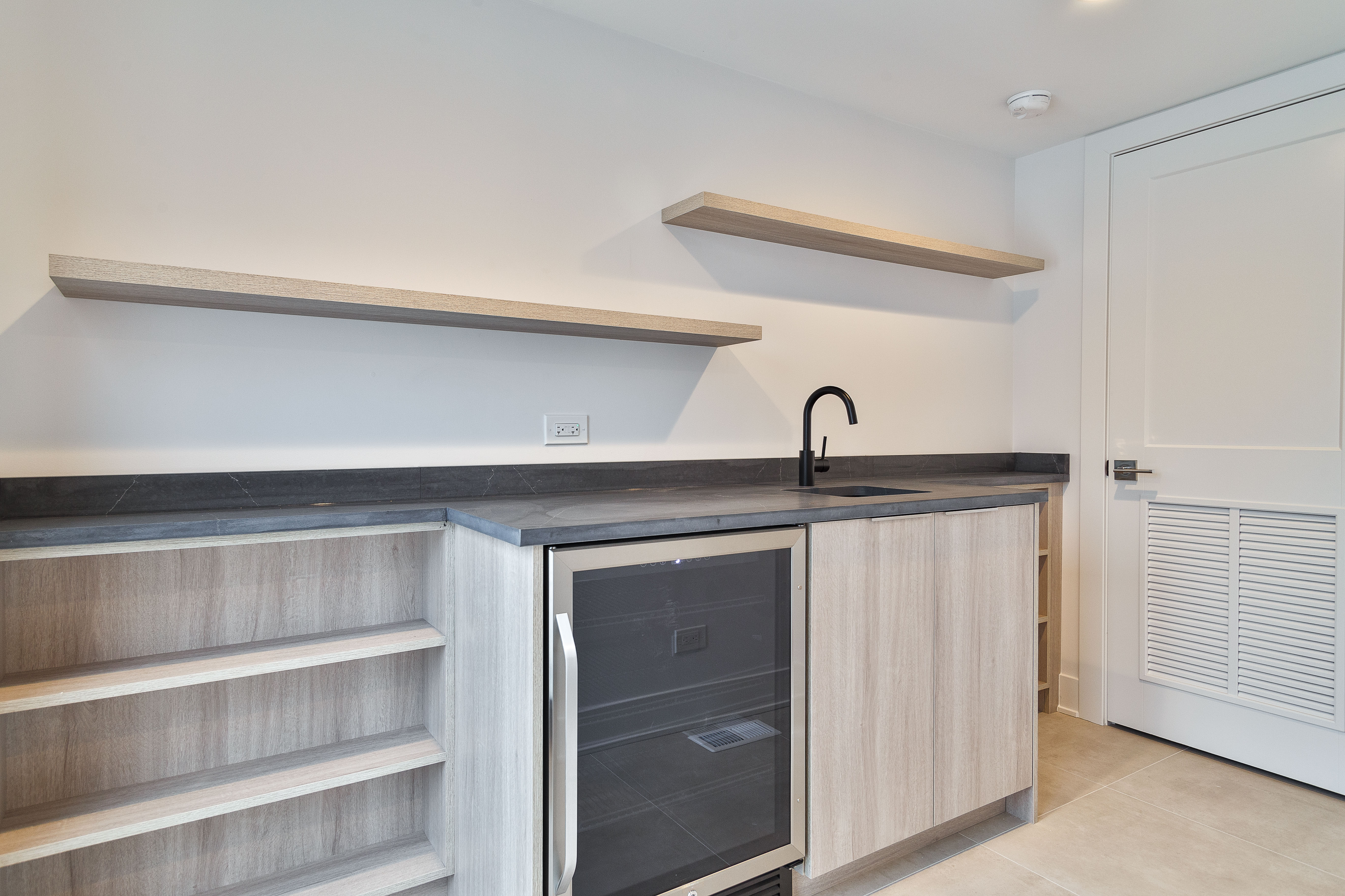  Distinguished New Construction Single-Family Home - 物件實景
