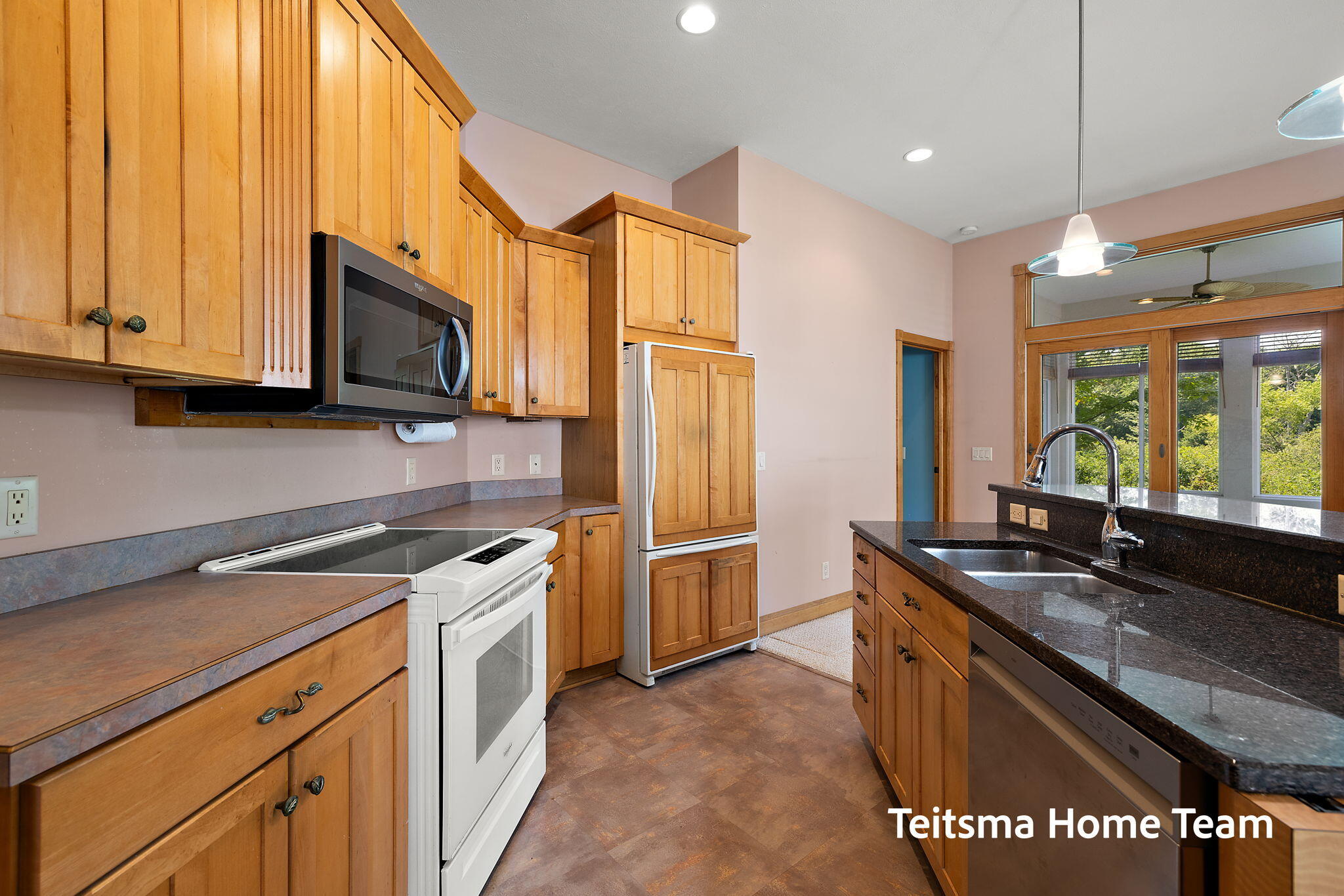 Spring Lake, Michigan, 49456, United States, 2 Bedrooms Bedrooms, ,3 BathroomsBathrooms,Residential,For Sale,1901119