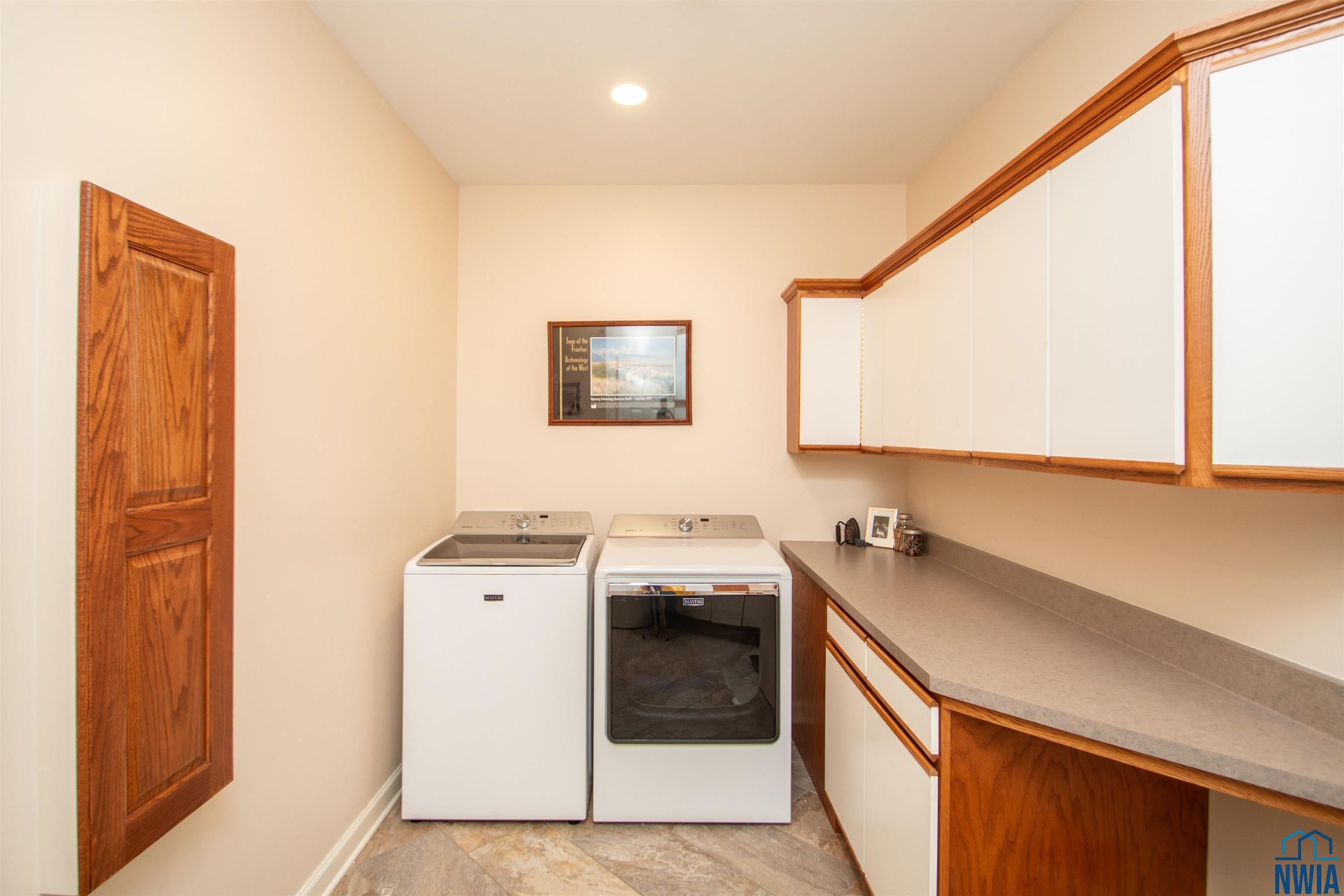 Jefferson, South Dakota, 57038, United States, 5 Bedrooms Bedrooms, ,5 BathroomsBathrooms,Residential,For Sale,2005436