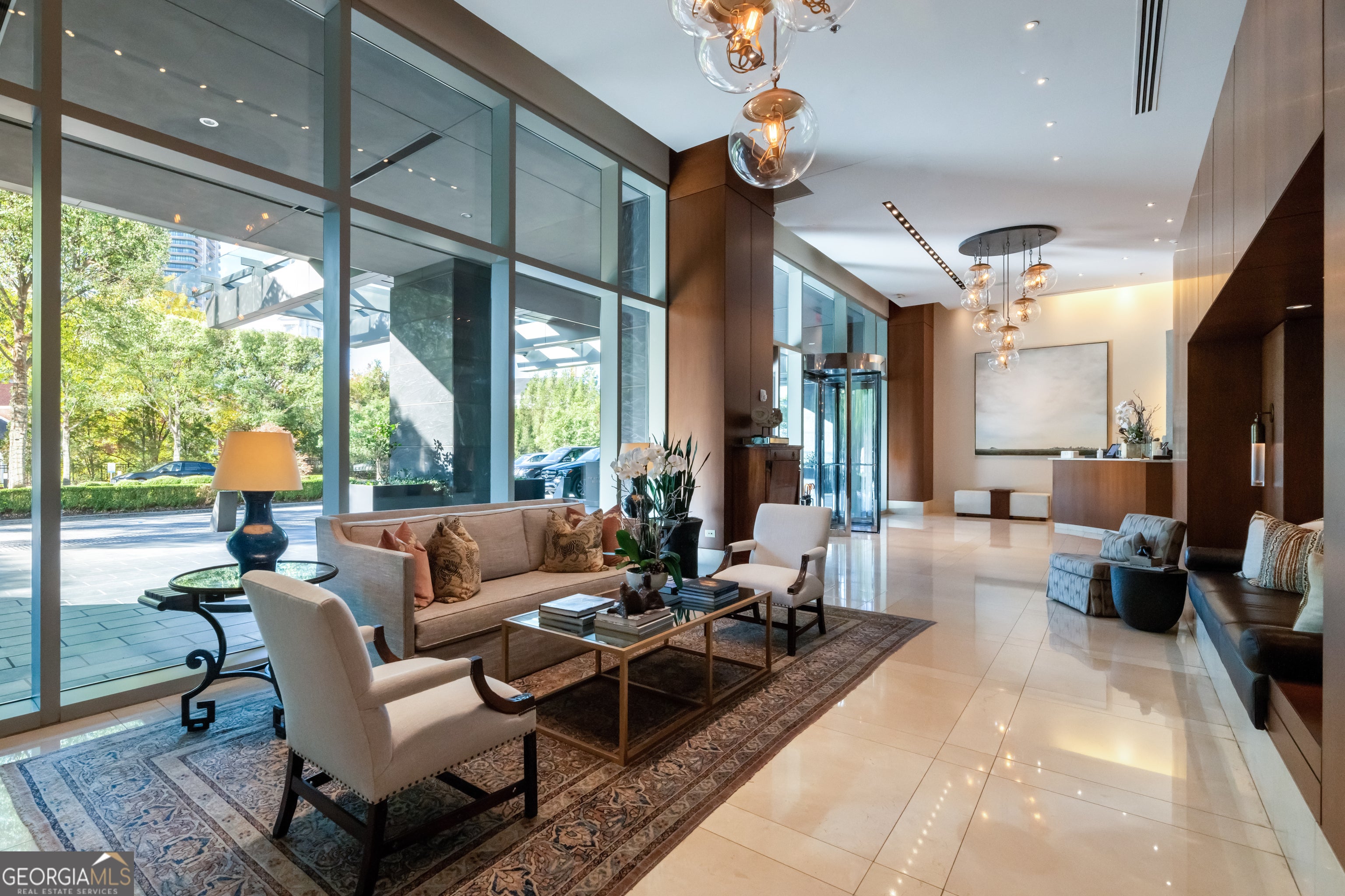 Atlanta, Georgia, 30326, United States, 3 Bedrooms Bedrooms, ,4 BathroomsBathrooms,Residential,For Sale,1858951