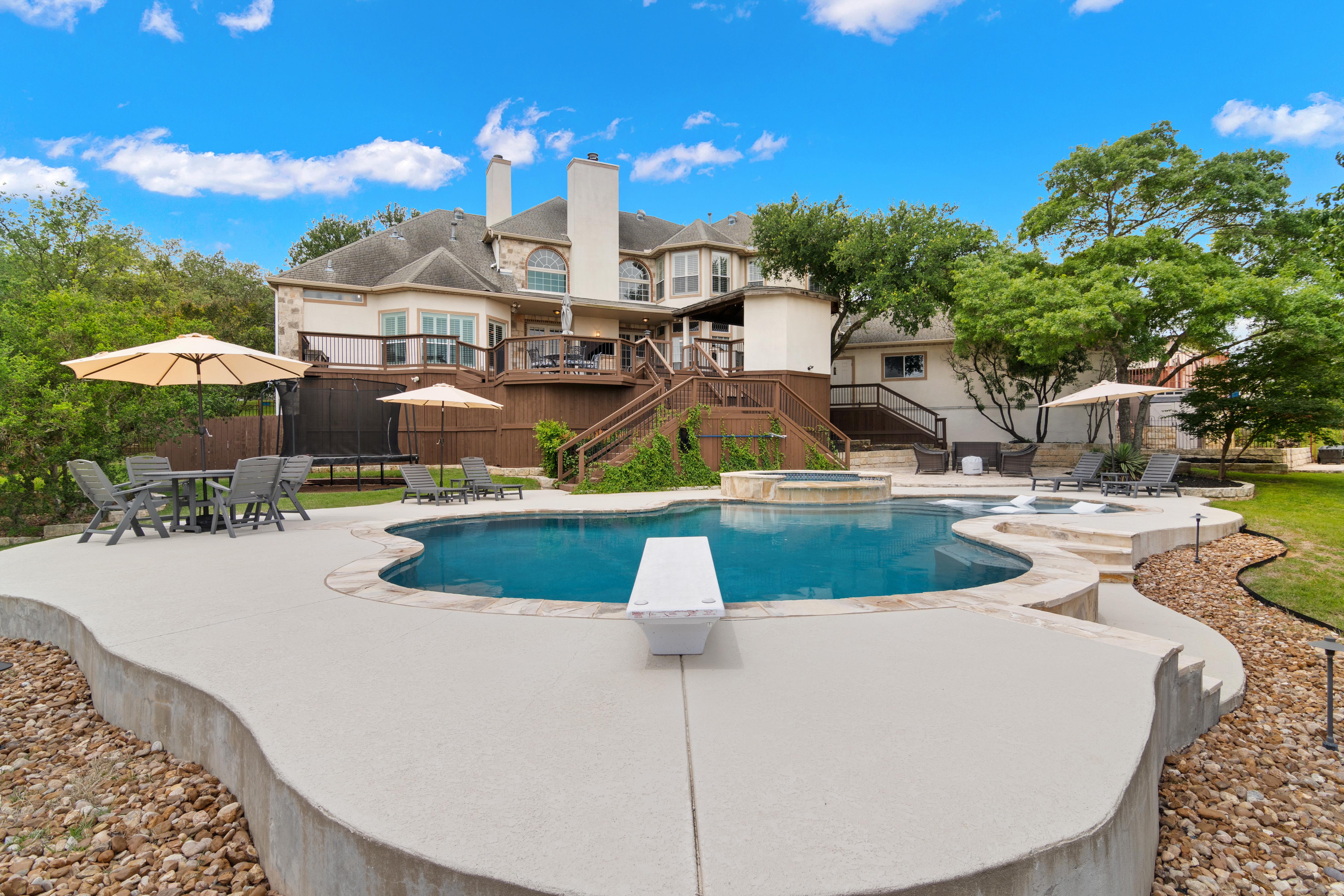  Private Estate Designed for Elevated Living - 物件實景