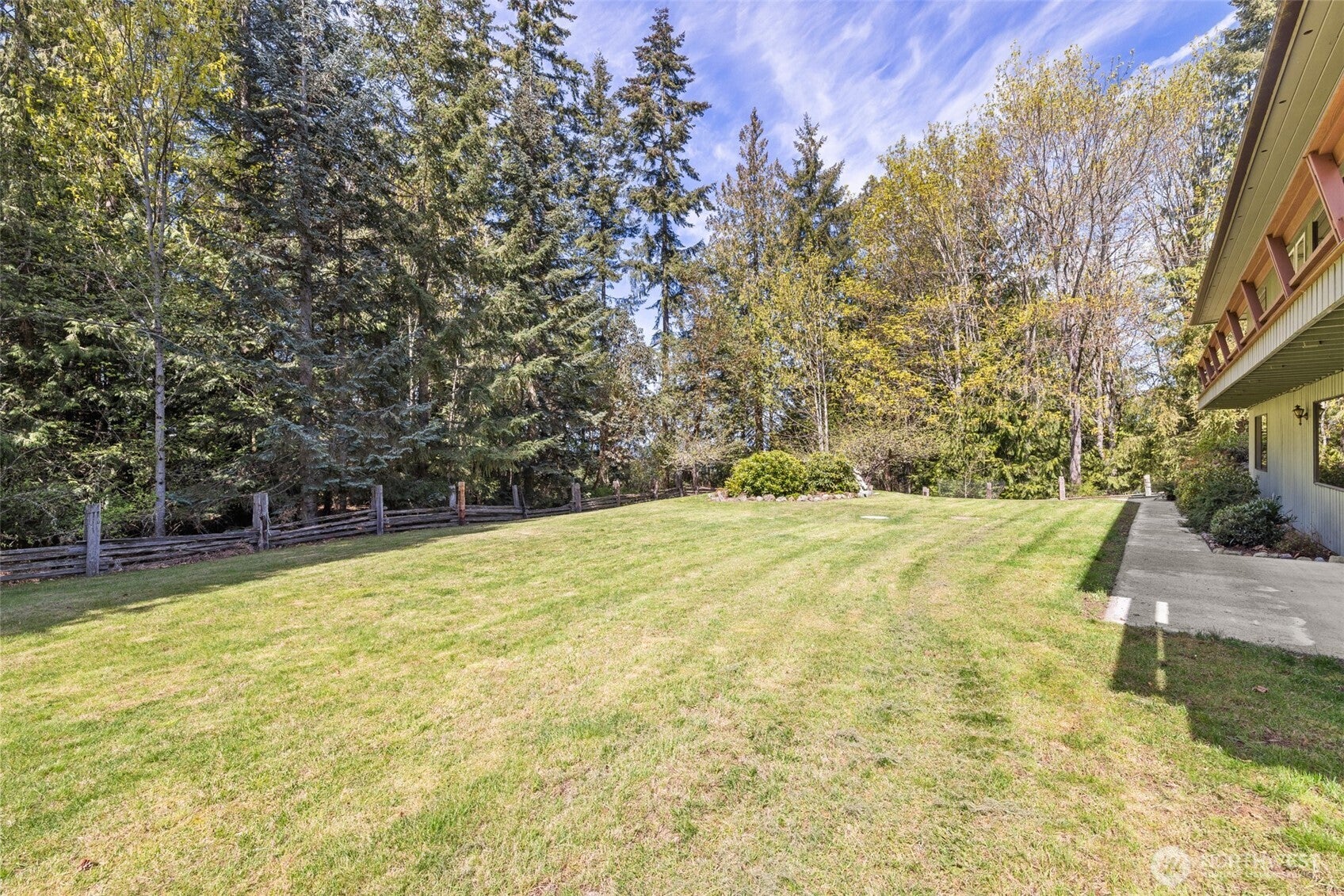 Port Angeles, Washington, 98362, United States, 6 Bedrooms Bedrooms, ,2 BathroomsBathrooms,Residential,For Sale,1791585