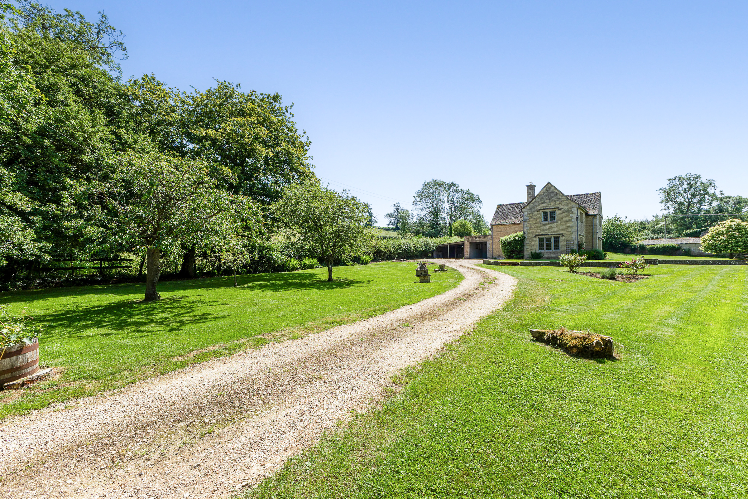  An exceptional Cotswold country property with planning consent for three barn co - 物件實景