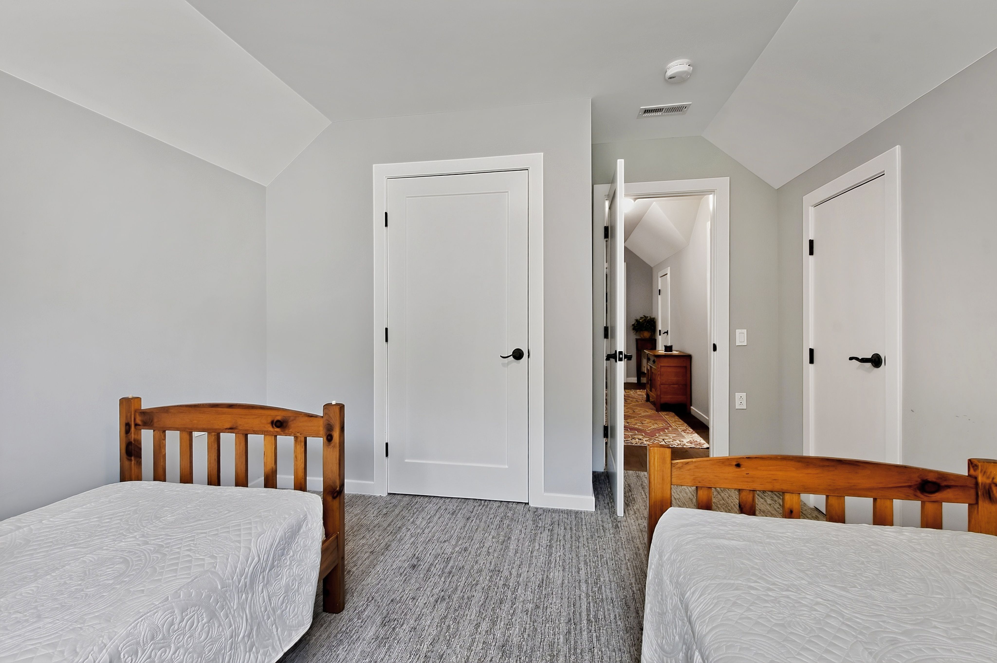  2560 New Hope Drive, Chapel Hill, NC 27514 - 物件實景
