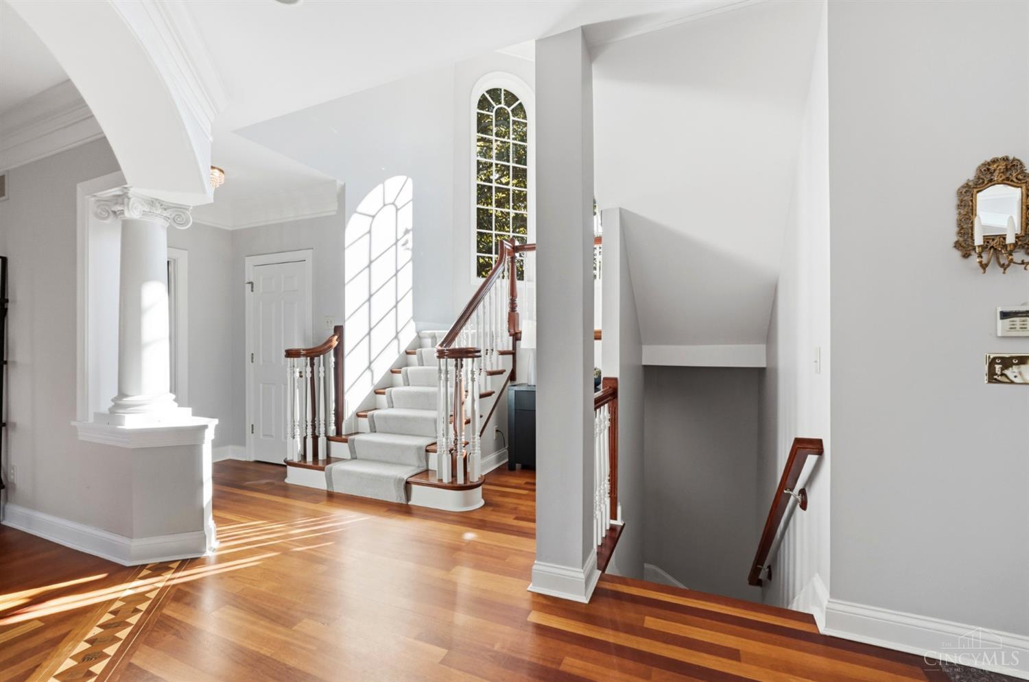 Anderson Twp, Ohio, 45230, United States, 5 Bedrooms Bedrooms, ,6 BathroomsBathrooms,Residential,For Sale,1988245